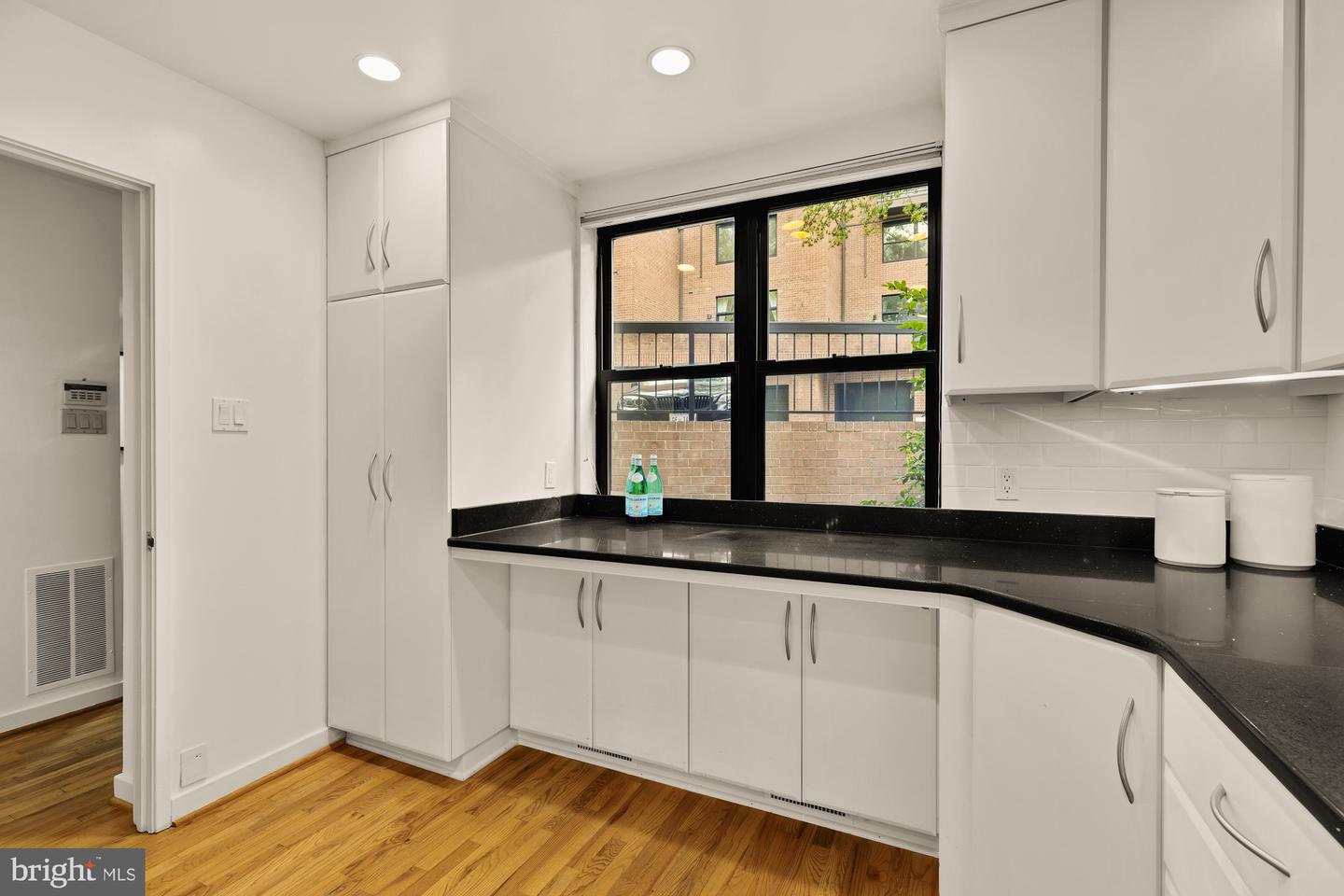 3499 17TH ST NW #1, WASHINGTON, District Of Columbia 20010, 3 Bedrooms Bedrooms, ,3 BathroomsBathrooms,Residential,For sale,3499 17TH ST NW #1,DCDC2224256 MLS # DCDC2224256