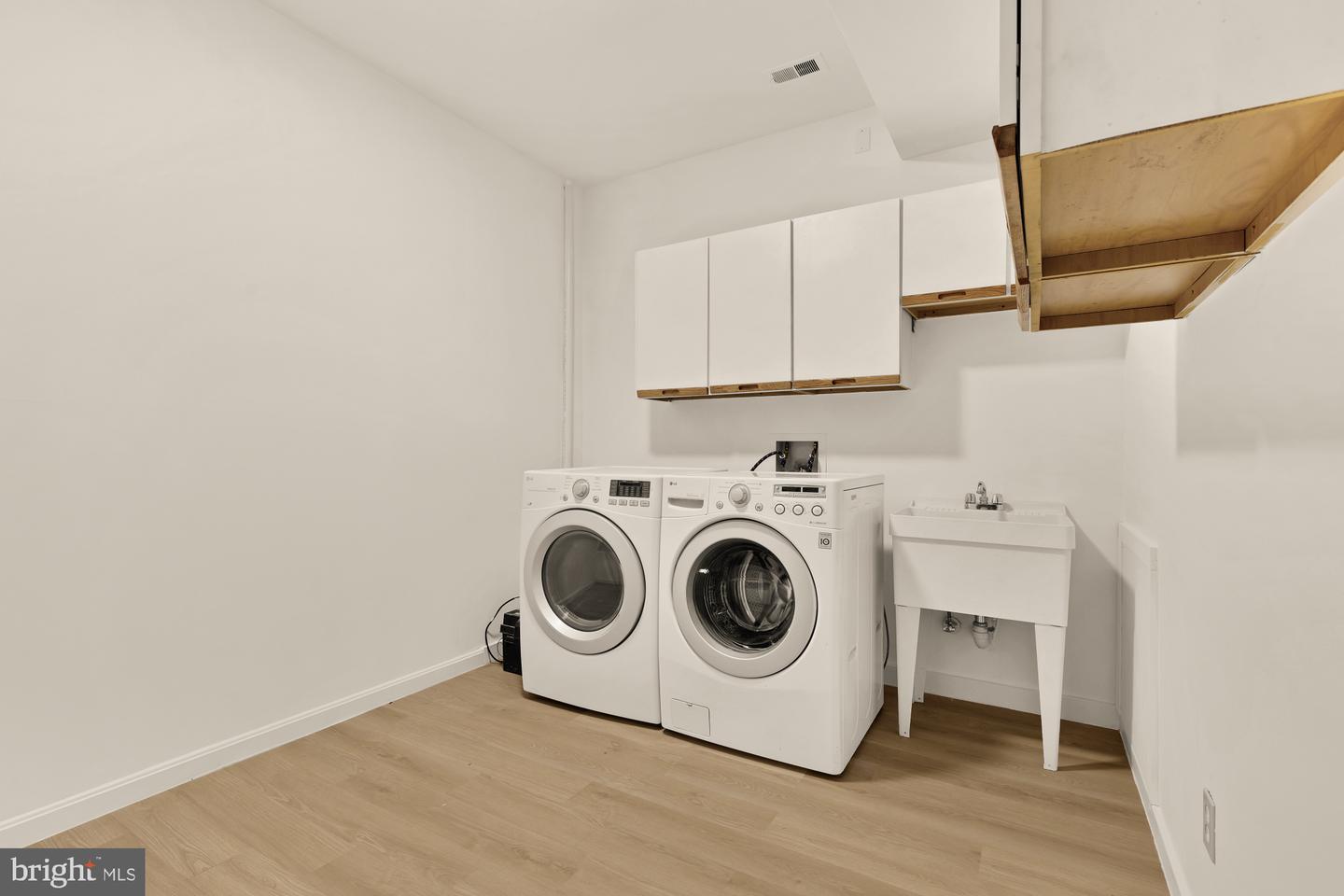 3499 17TH ST NW #1, WASHINGTON, District Of Columbia 20010, 3 Bedrooms Bedrooms, ,3 BathroomsBathrooms,Residential,For sale,3499 17TH ST NW #1,DCDC2224256 MLS # DCDC2224256