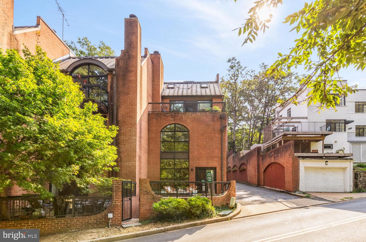 3499 17TH ST NW #1, WASHINGTON, District Of Columbia 20010, 3 Bedrooms Bedrooms, ,3 BathroomsBathrooms,Residential,For sale,3499 17TH ST NW #1,DCDC2224256 MLS # DCDC2224256