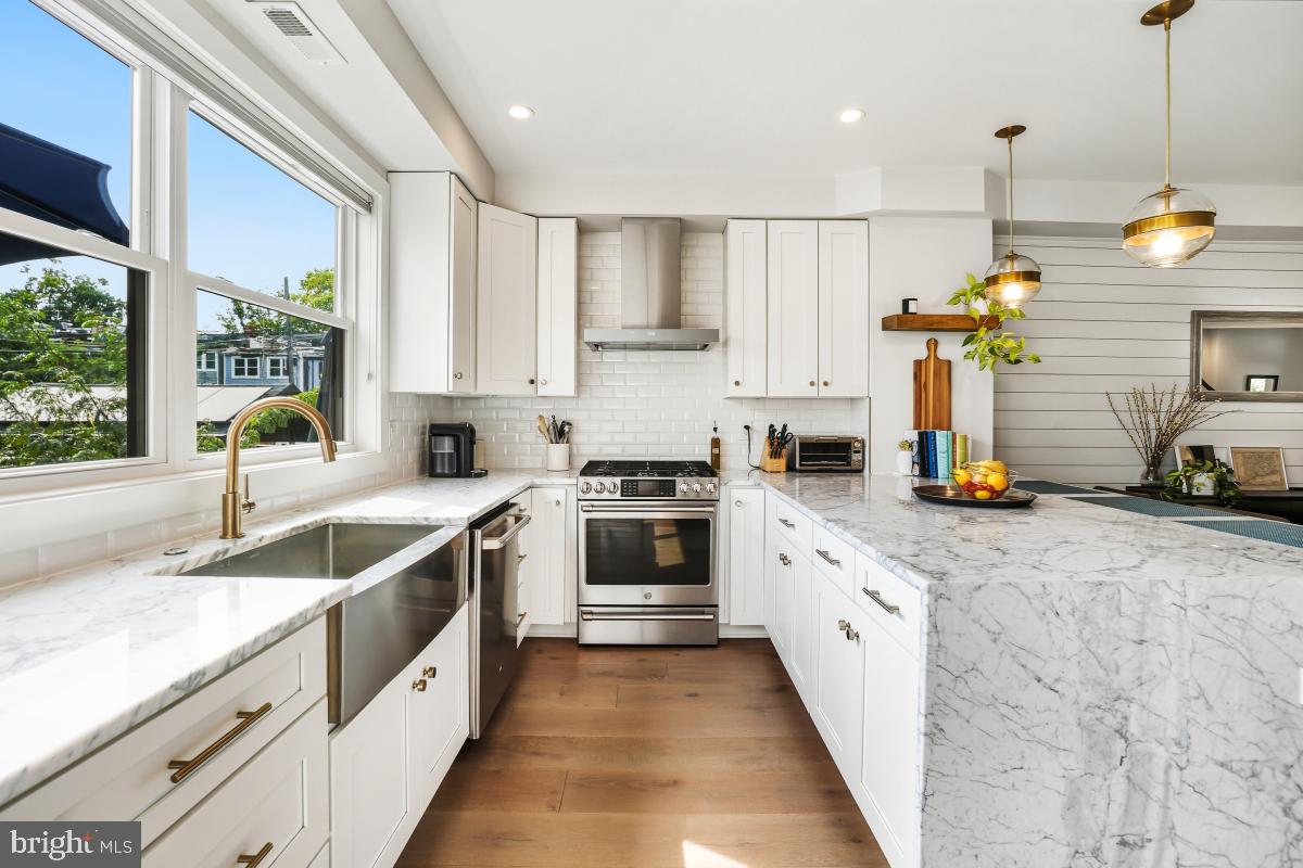 714 DECATUR ST NW, WASHINGTON, District Of Columbia 20011, 4 Bedrooms Bedrooms, 8 Rooms Rooms,3 BathroomsBathrooms,Residential,For sale,714 DECATUR ST NW,DCDC2224264 MLS # DCDC2224264
