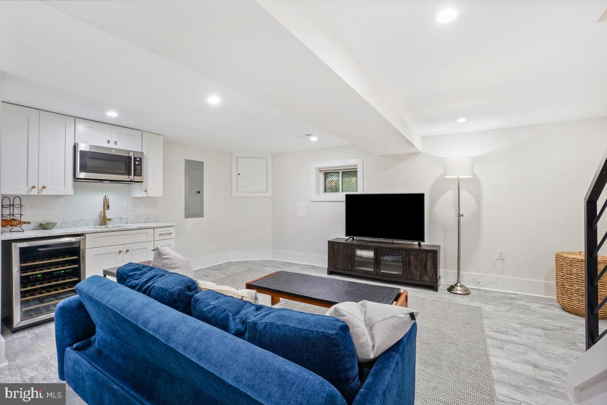 714 DECATUR ST NW, WASHINGTON, District Of Columbia 20011, 4 Bedrooms Bedrooms, 8 Rooms Rooms,3 BathroomsBathrooms,Residential,For sale,714 DECATUR ST NW,DCDC2224264 MLS # DCDC2224264