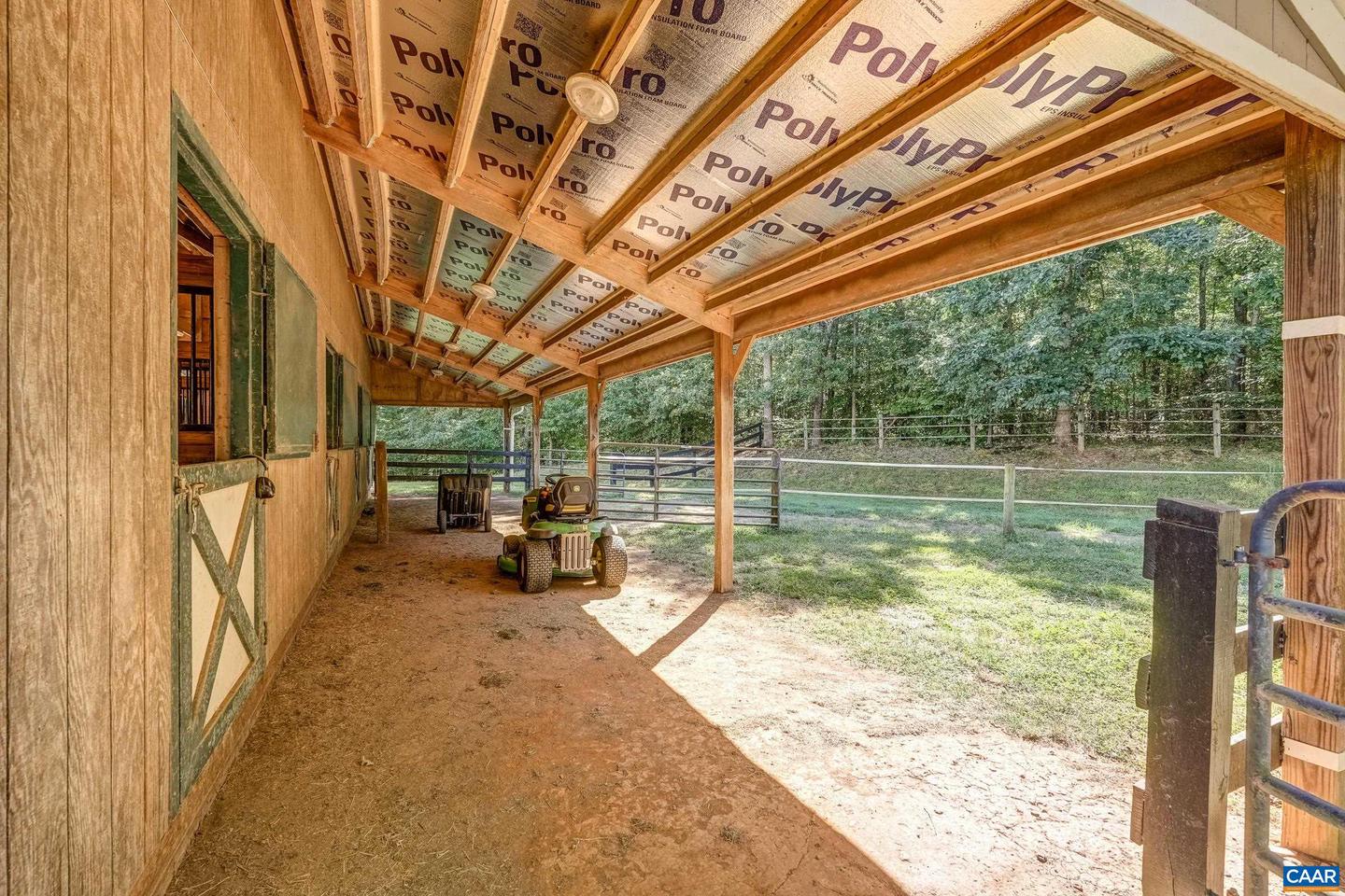 324 LONGSHOT LN, ROCHELLE, Virginia 22738, 3 Bedrooms Bedrooms, ,3 BathroomsBathrooms,Residential,For sale,324 LONGSHOT LN,669401 MLS # 669401