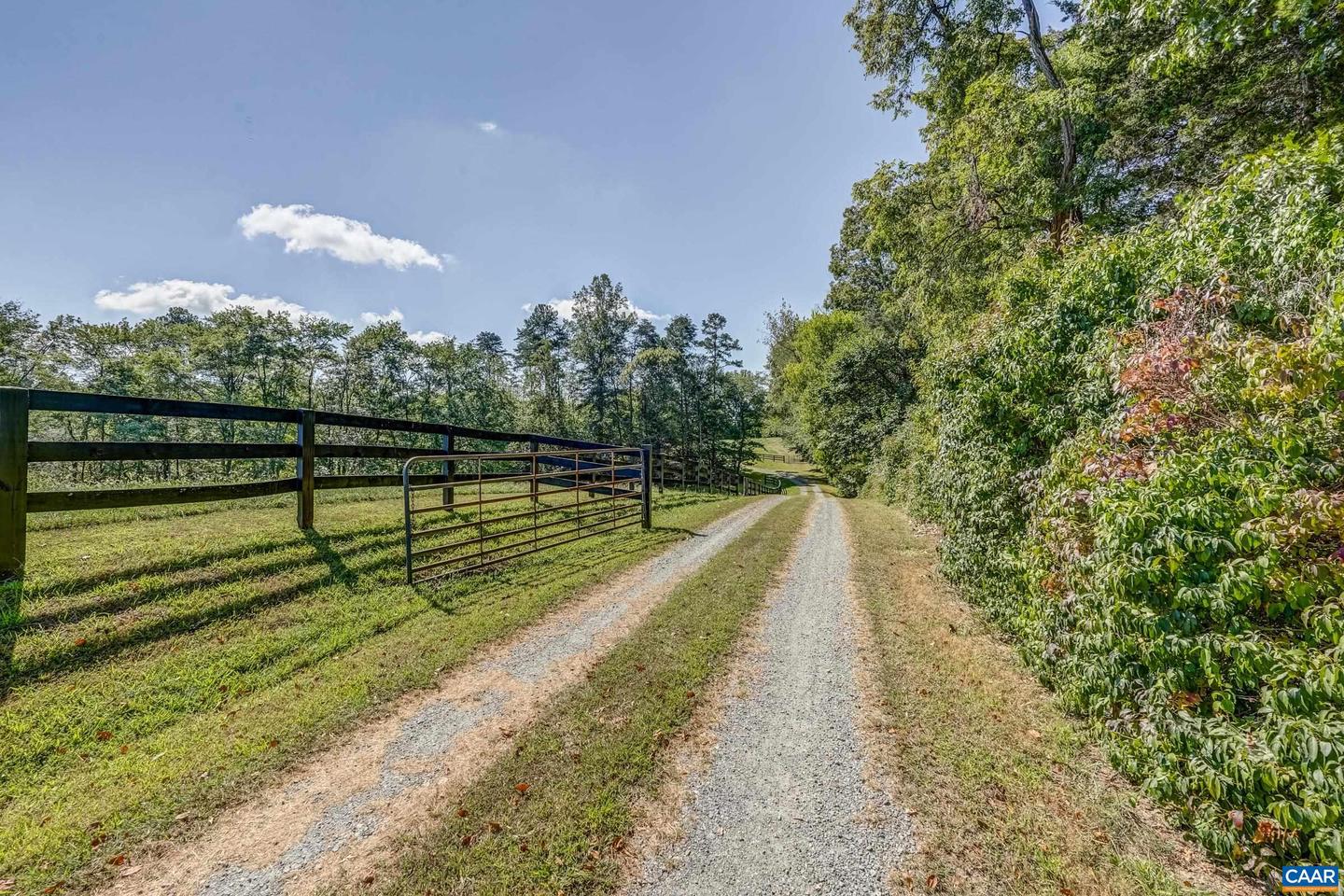 324 LONGSHOT LN, ROCHELLE, Virginia 22738, 3 Bedrooms Bedrooms, ,3 BathroomsBathrooms,Residential,For sale,324 LONGSHOT LN,669401 MLS # 669401