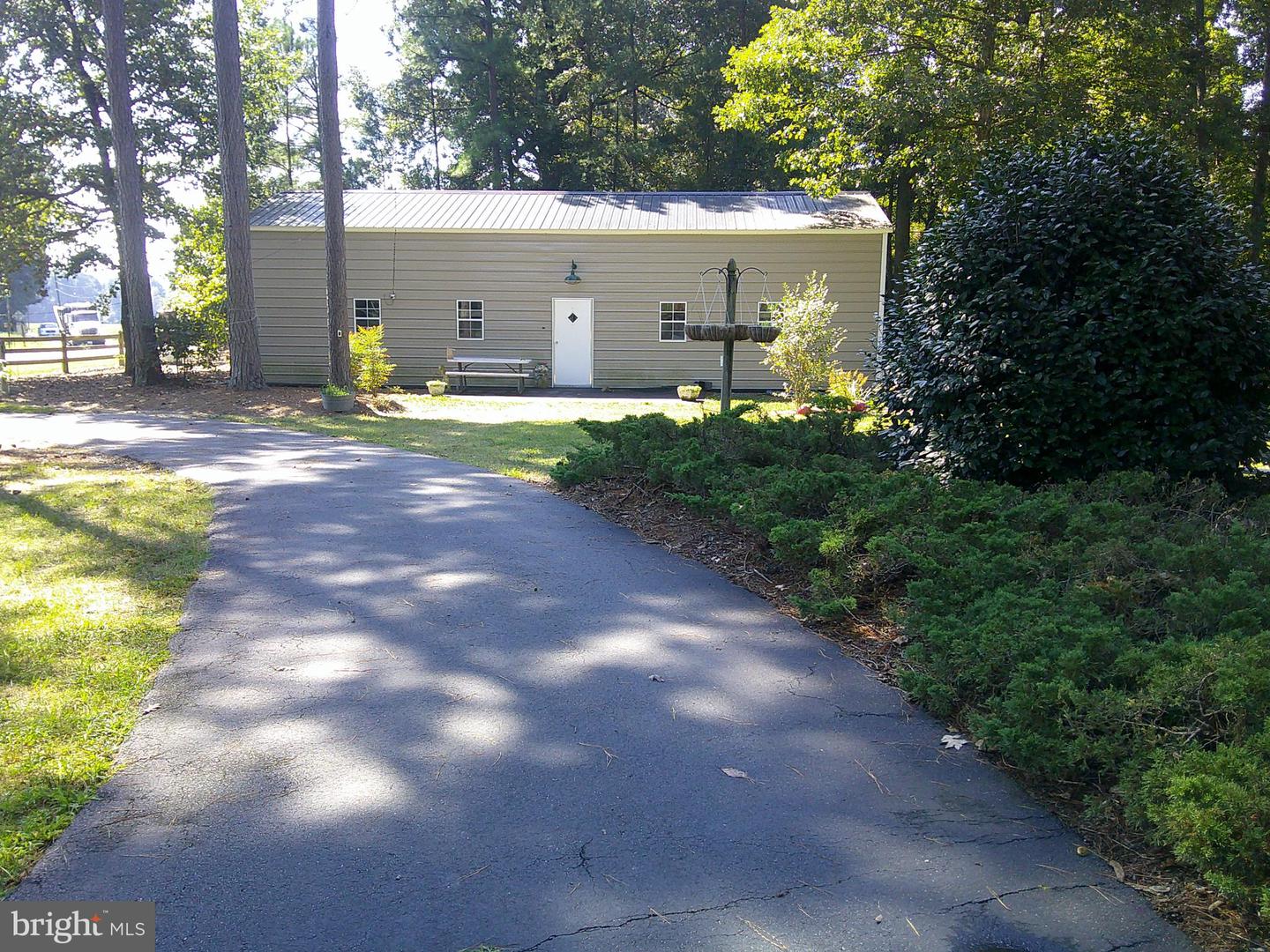 3346 HICKORY FORK RD, GLOUCESTER, Virginia 23061, 4 Bedrooms Bedrooms, ,2 BathroomsBathrooms,Residential,For sale,3346 HICKORY FORK RD,VAGV2000162 MLS # VAGV2000162