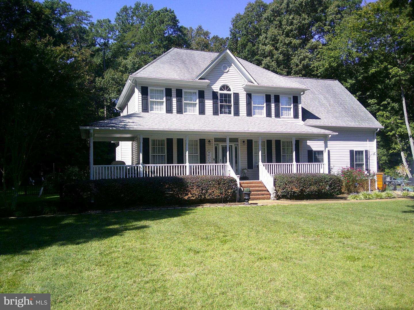 3346 HICKORY FORK RD, GLOUCESTER, Virginia 23061, 4 Bedrooms Bedrooms, ,2 BathroomsBathrooms,Residential,For sale,3346 HICKORY FORK RD,VAGV2000162 MLS # VAGV2000162