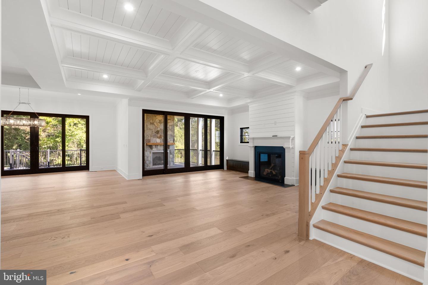 38652 JOHN WOLFORD RD, WATERFORD, Virginia 20197, 5 Bedrooms Bedrooms, ,5 BathroomsBathrooms,Residential,For sale,38652 JOHN WOLFORD RD,VALO2107704 MLS # VALO2107704