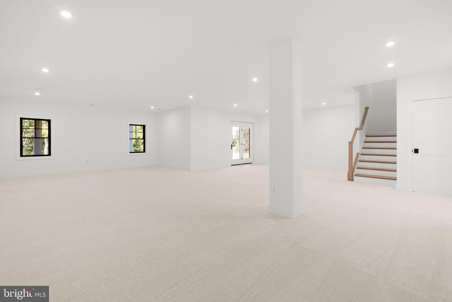 38652 JOHN WOLFORD RD, WATERFORD, Virginia 20197, 5 Bedrooms Bedrooms, ,5 BathroomsBathrooms,Residential,For sale,38652 JOHN WOLFORD RD,VALO2107704 MLS # VALO2107704