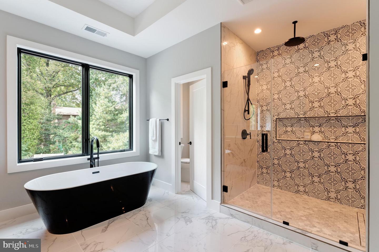 6908 SOUTHRIDGE DR, MCLEAN, Virginia 22101, 7 Bedrooms Bedrooms, ,7 BathroomsBathrooms,Residential,For sale,6908 SOUTHRIDGE DR,VAFX2269470 MLS # VAFX2269470