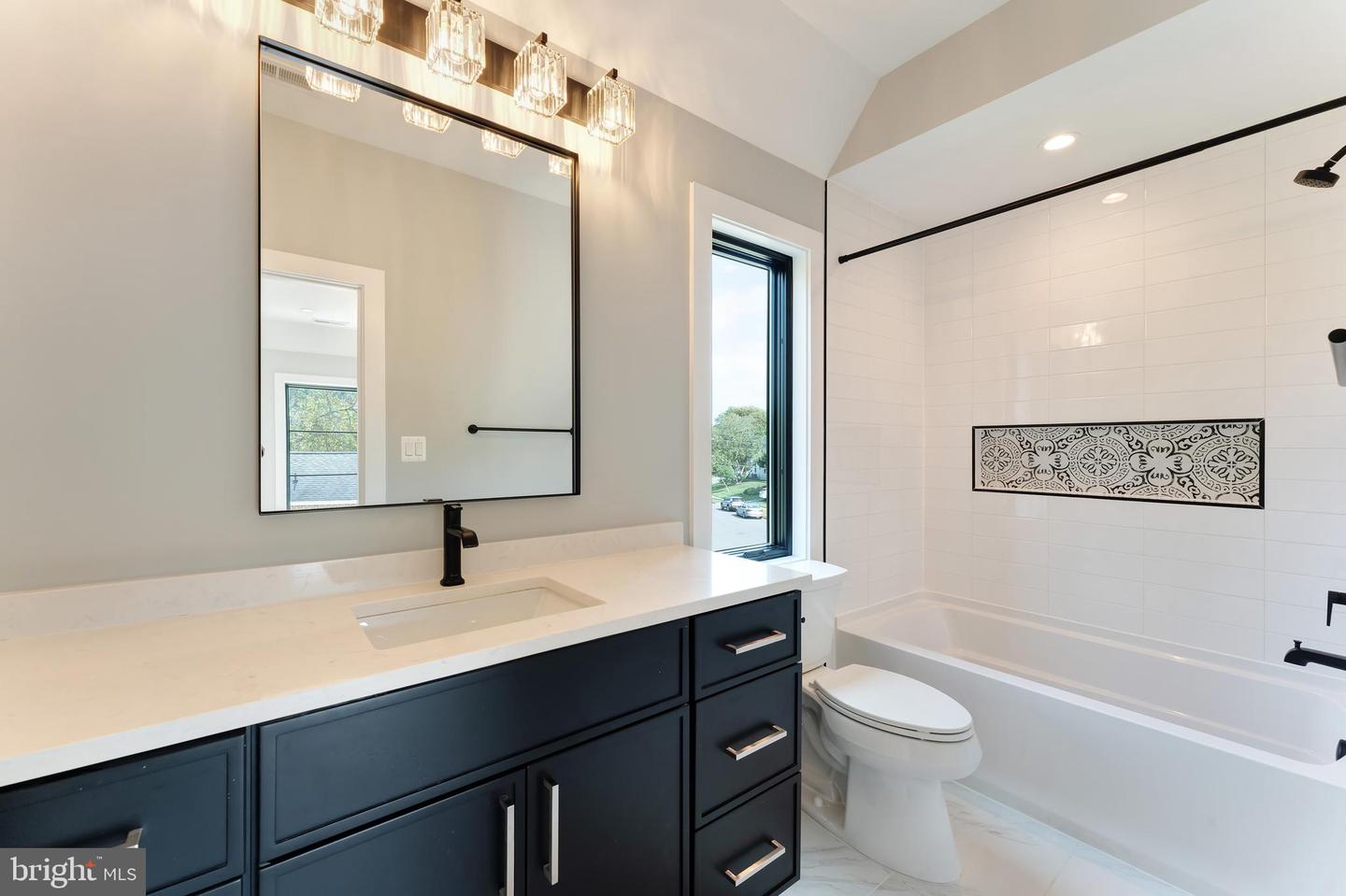 6908 SOUTHRIDGE DR, MCLEAN, Virginia 22101, 7 Bedrooms Bedrooms, ,7 BathroomsBathrooms,Residential,For sale,6908 SOUTHRIDGE DR,VAFX2269470 MLS # VAFX2269470