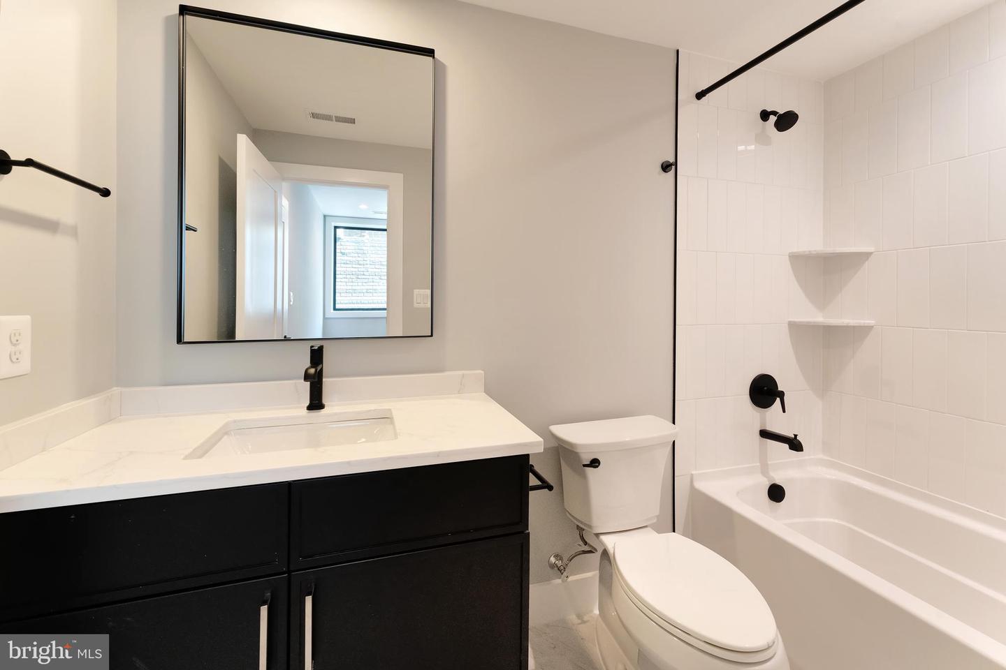 6908 SOUTHRIDGE DR, MCLEAN, Virginia 22101, 7 Bedrooms Bedrooms, ,7 BathroomsBathrooms,Residential,For sale,6908 SOUTHRIDGE DR,VAFX2269470 MLS # VAFX2269470