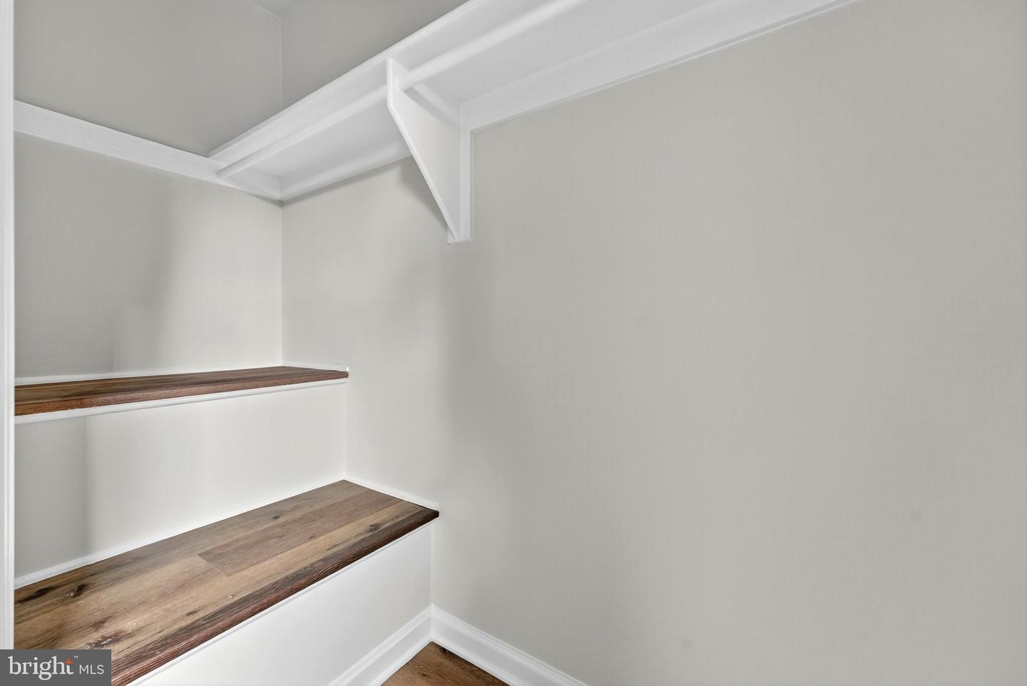 2248 ROANOKE DR, ALEXANDRIA, Virginia 22307, 2 Bedrooms Bedrooms, ,1 BathroomBathrooms,Residential,For sale,2248 ROANOKE DR,VAFX2269516 MLS # VAFX2269516