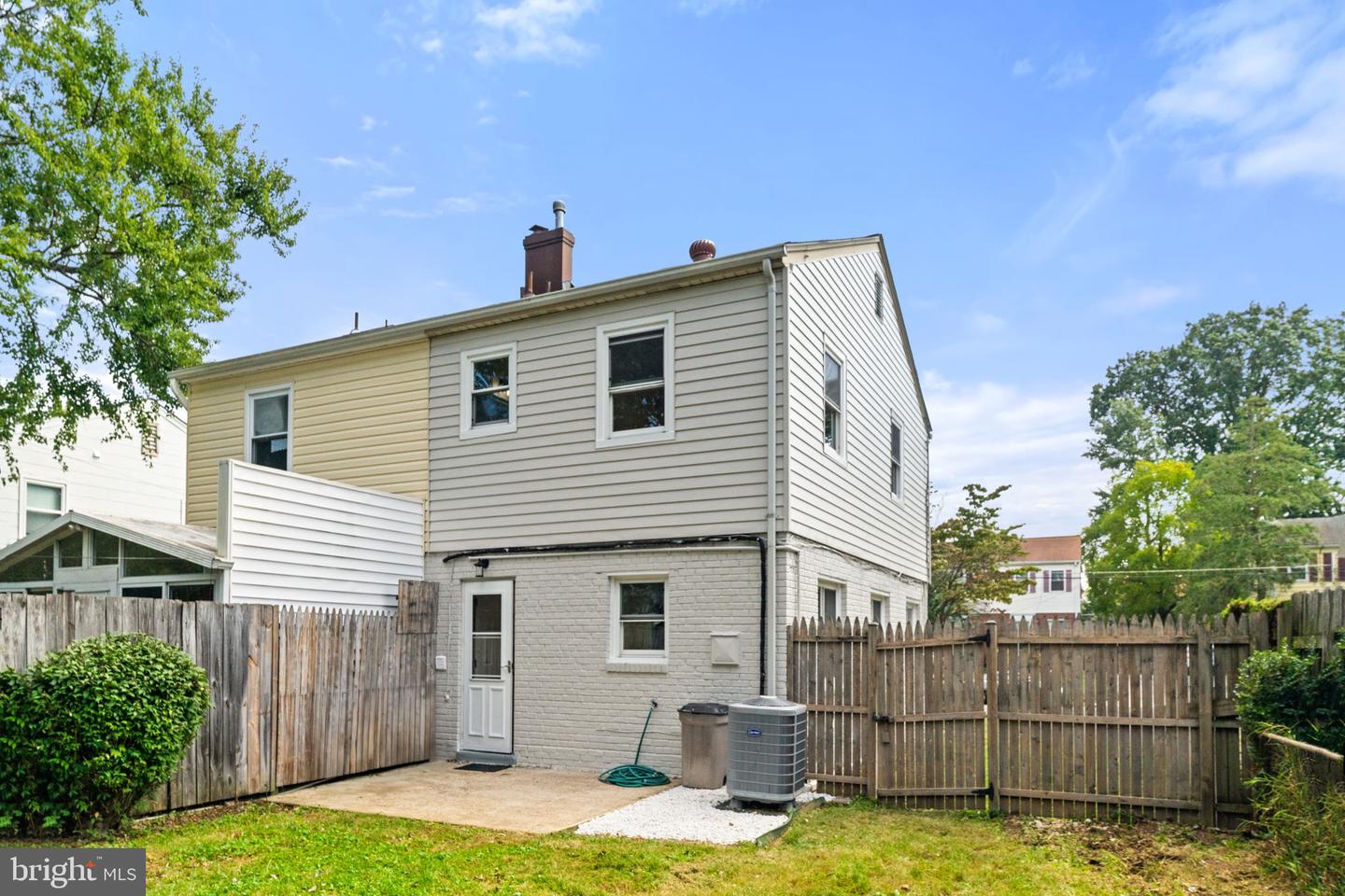 2248 ROANOKE DR, ALEXANDRIA, Virginia 22307, 2 Bedrooms Bedrooms, ,1 BathroomBathrooms,Residential,For sale,2248 ROANOKE DR,VAFX2269516 MLS # VAFX2269516