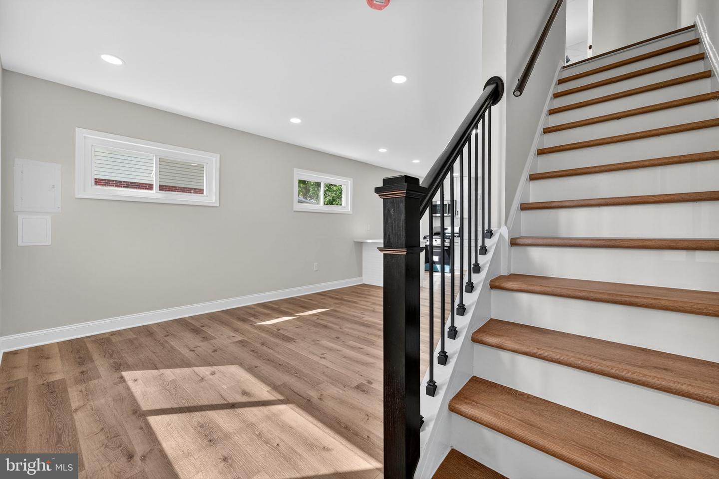 2248 ROANOKE DR, ALEXANDRIA, Virginia 22307, 2 Bedrooms Bedrooms, ,1 BathroomBathrooms,Residential,For sale,2248 ROANOKE DR,VAFX2269516 MLS # VAFX2269516
