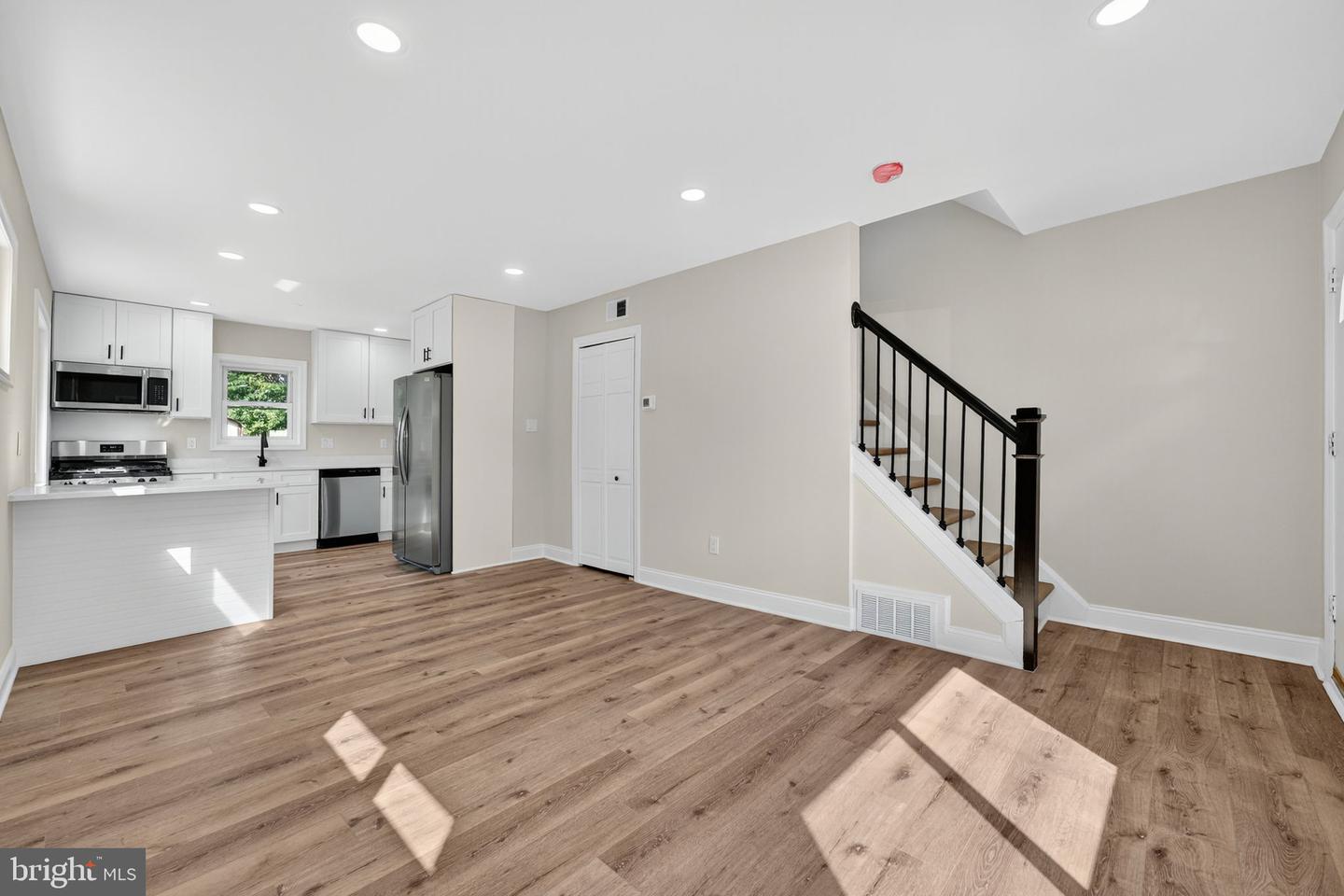 2248 ROANOKE DR, ALEXANDRIA, Virginia 22307, 2 Bedrooms Bedrooms, ,1 BathroomBathrooms,Residential,For sale,2248 ROANOKE DR,VAFX2269516 MLS # VAFX2269516