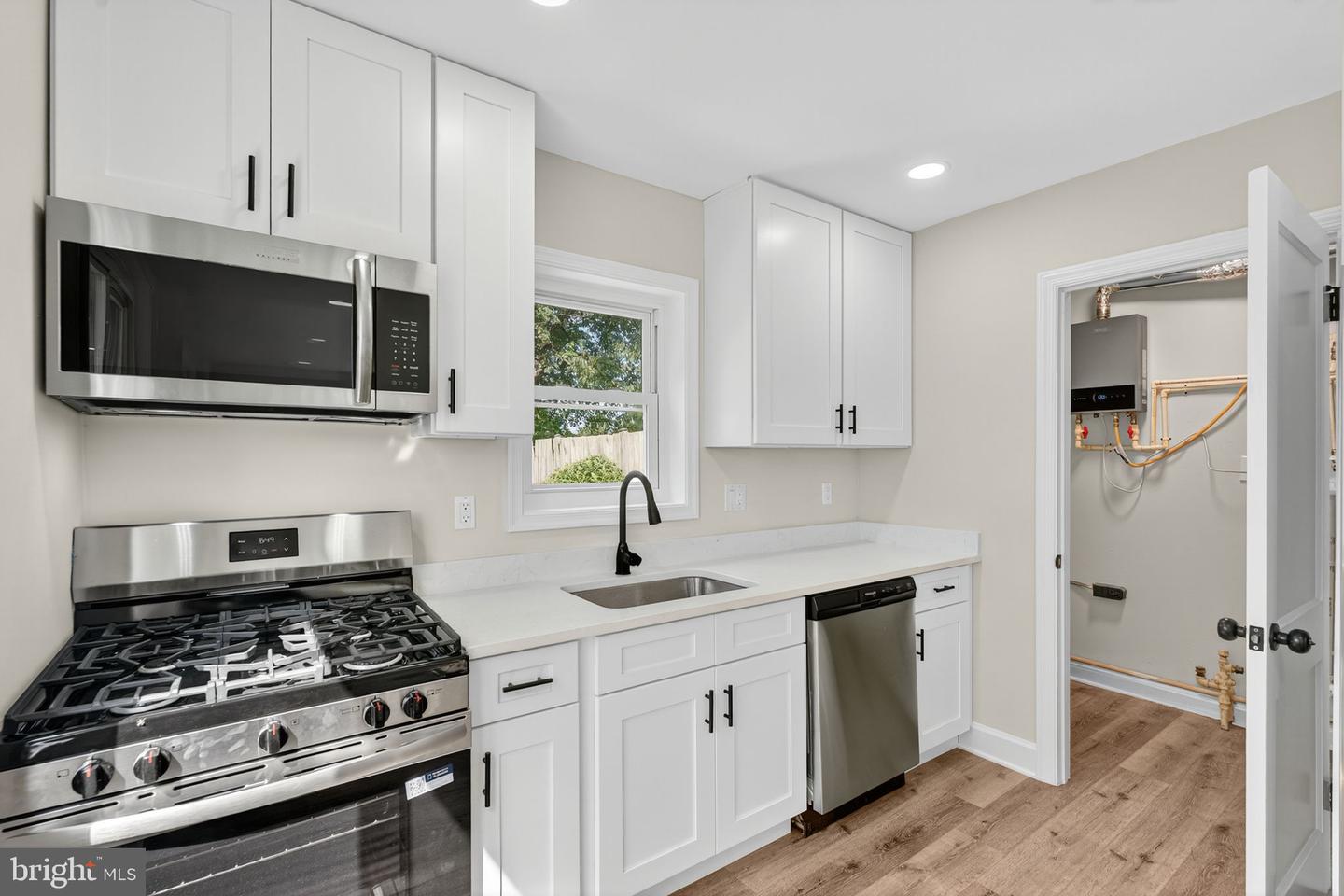 2248 ROANOKE DR, ALEXANDRIA, Virginia 22307, 2 Bedrooms Bedrooms, ,1 BathroomBathrooms,Residential,For sale,2248 ROANOKE DR,VAFX2269516 MLS # VAFX2269516