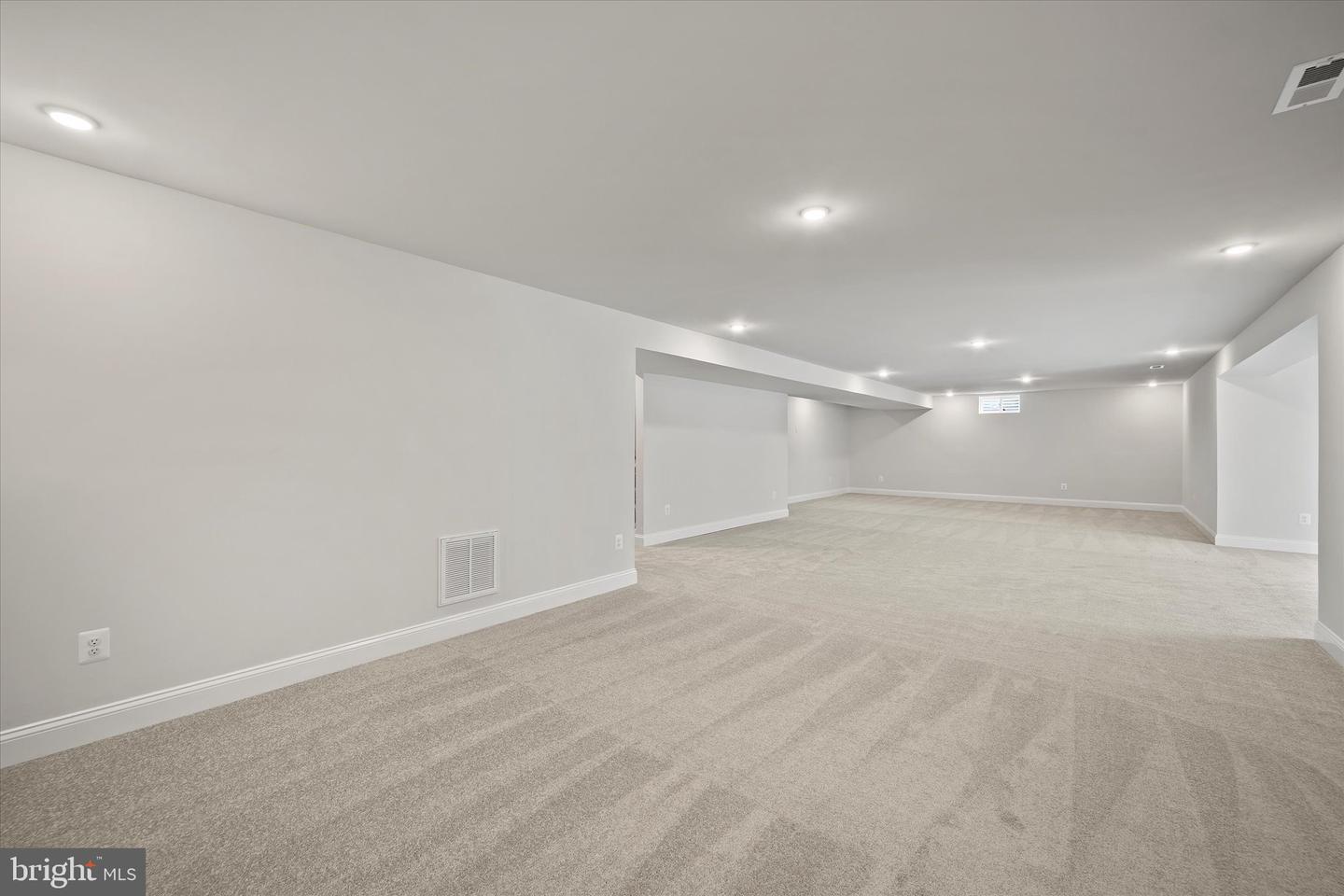12404 PARKGATE DR, NOKESVILLE, Virginia 20181, 5 Bedrooms Bedrooms, ,6 BathroomsBathrooms,Residential,For sale,12404 PARKGATE DR,VAPW2104844 MLS # VAPW2104844