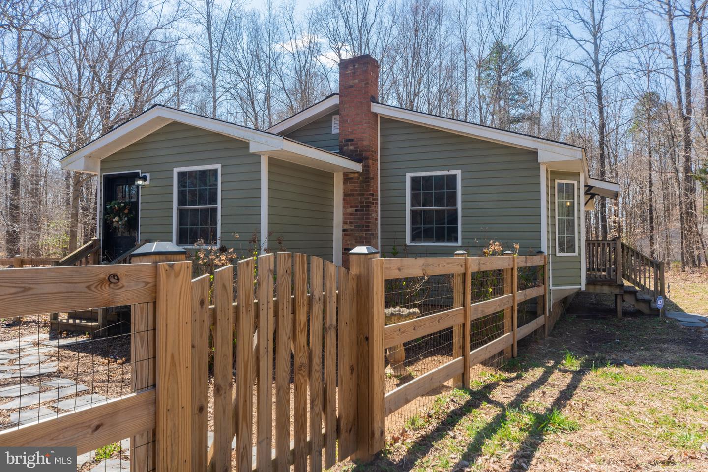 950 APPLE GROVE RD, MINERAL, Virginia 23117, 3 Bedrooms Bedrooms, ,2 BathroomsBathrooms,Residential,For sale,950 APPLE GROVE RD,VALA2008654 MLS # VALA2008654