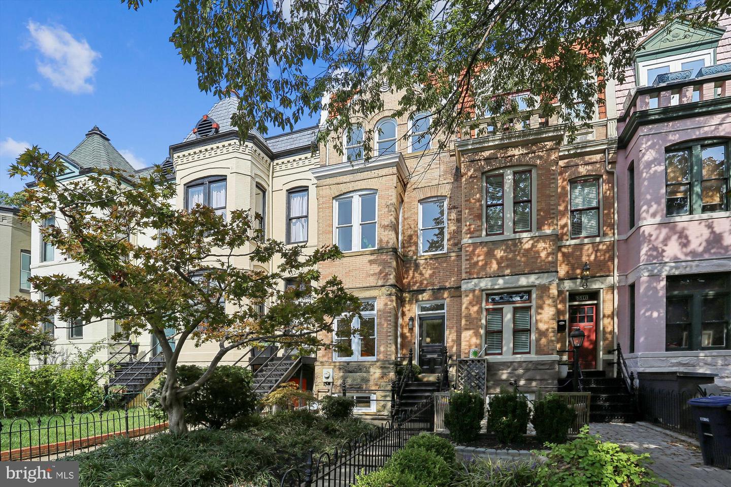 314 NORTH CAROLINA AVE SE, WASHINGTON, District Of Columbia 20003, 4 Bedrooms Bedrooms, ,3 BathroomsBathrooms,Residential,For sale,314 NORTH CAROLINA AVE SE,DCDC2224378 MLS # DCDC2224378