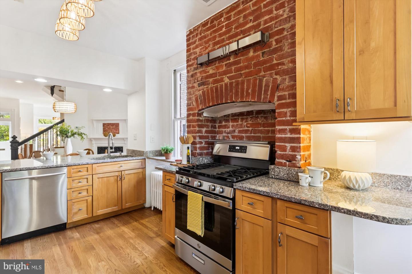 314 NORTH CAROLINA AVE SE, WASHINGTON, District Of Columbia 20003, 4 Bedrooms Bedrooms, ,3 BathroomsBathrooms,Residential,For sale,314 NORTH CAROLINA AVE SE,DCDC2224378 MLS # DCDC2224378