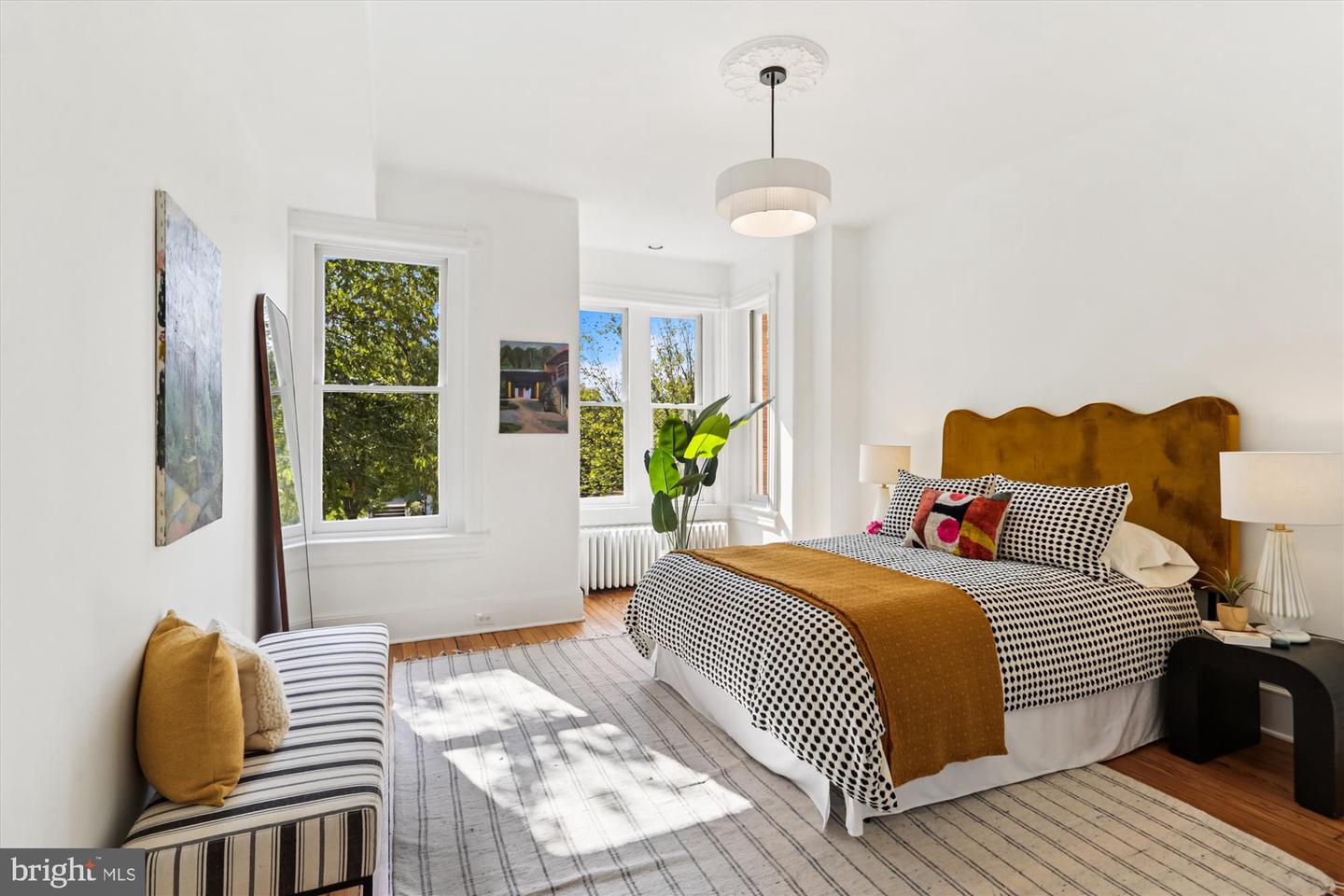 314 NORTH CAROLINA AVE SE, WASHINGTON, District Of Columbia 20003, 4 Bedrooms Bedrooms, ,3 BathroomsBathrooms,Residential,For sale,314 NORTH CAROLINA AVE SE,DCDC2224378 MLS # DCDC2224378