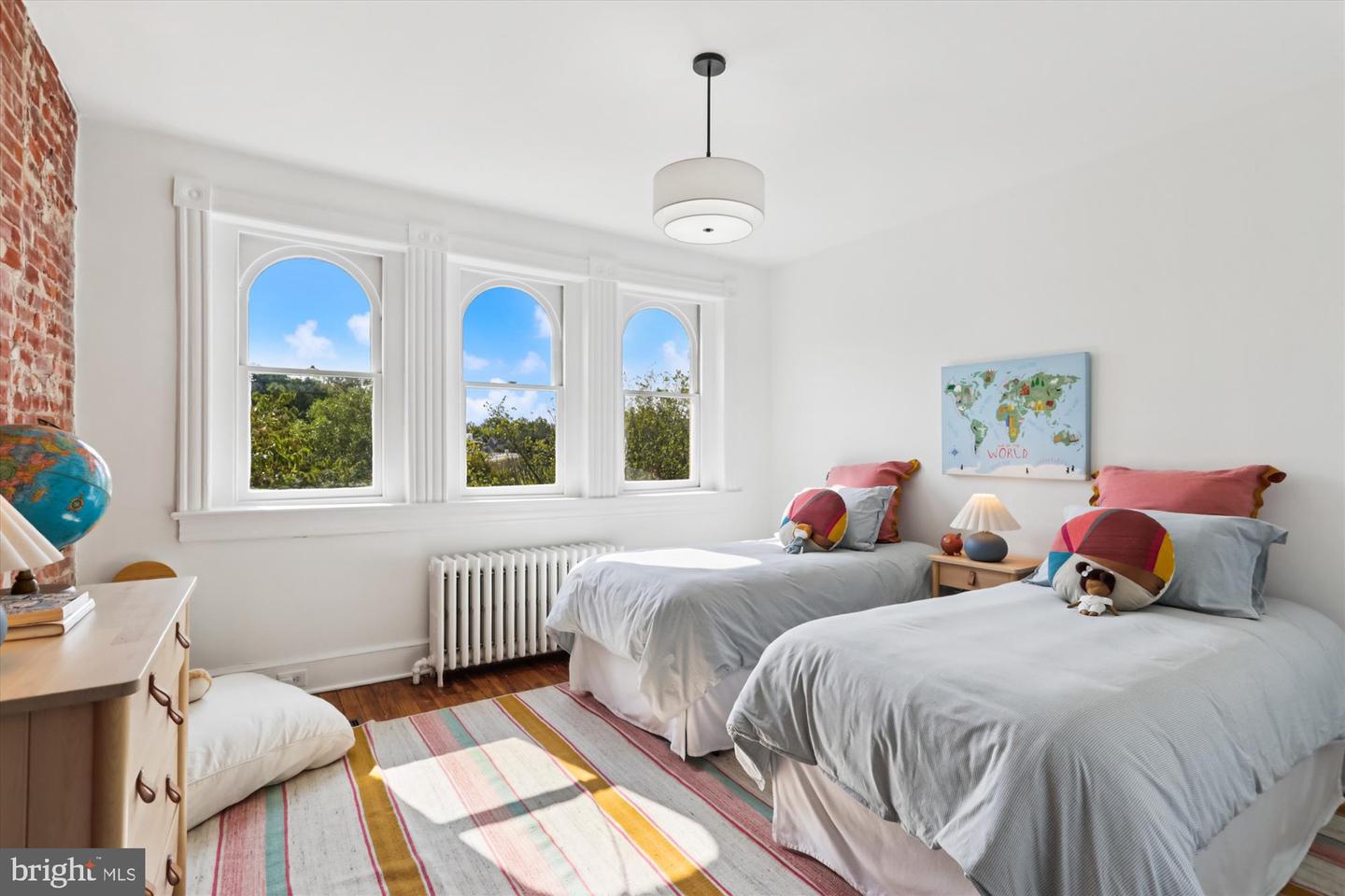 314 NORTH CAROLINA AVE SE, WASHINGTON, District Of Columbia 20003, 4 Bedrooms Bedrooms, ,3 BathroomsBathrooms,Residential,For sale,314 NORTH CAROLINA AVE SE,DCDC2224378 MLS # DCDC2224378