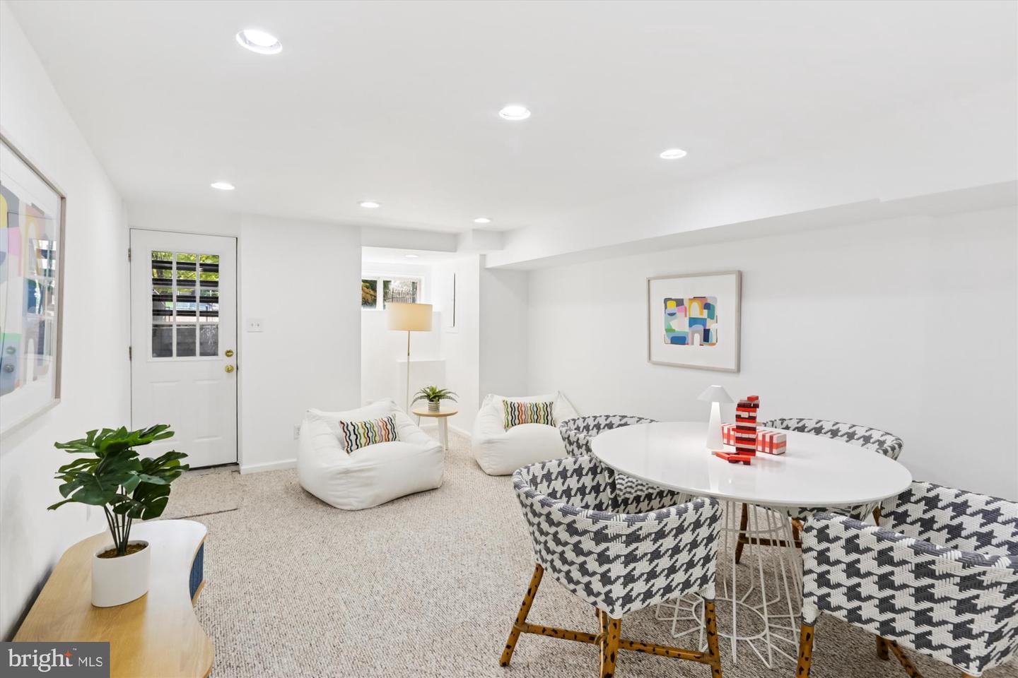 314 NORTH CAROLINA AVE SE, WASHINGTON, District Of Columbia 20003, 4 Bedrooms Bedrooms, ,3 BathroomsBathrooms,Residential,For sale,314 NORTH CAROLINA AVE SE,DCDC2224378 MLS # DCDC2224378