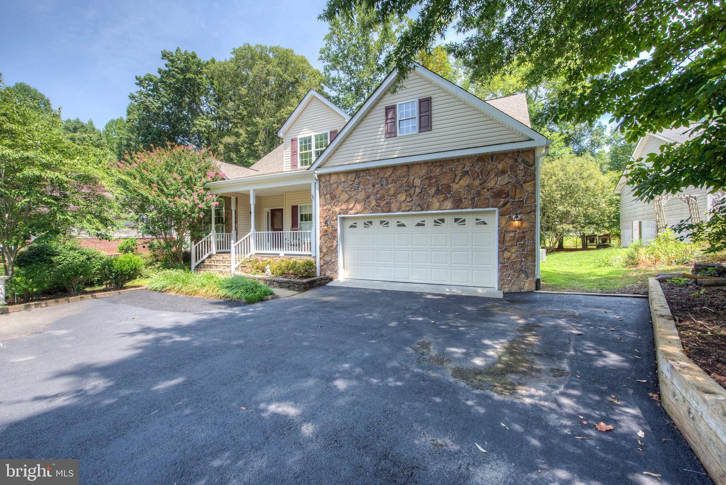 16016 CARRINGTON CT, MINERAL, Virginia 23117, 4 Bedrooms Bedrooms, ,3 BathroomsBathrooms,Residential,For sale,16016 CARRINGTON CT,VASP2036516 MLS # VASP2036516