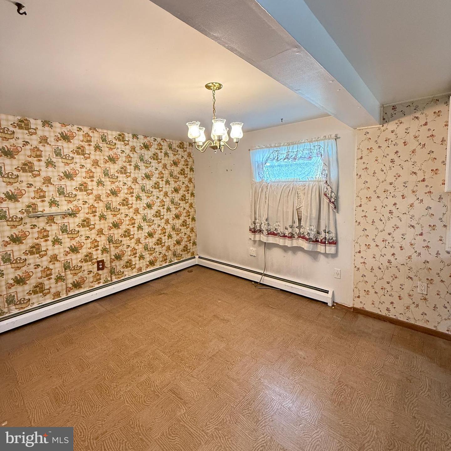 4228 HOFFMAN DR, WOODBRIDGE, Virginia 22193, 3 Bedrooms Bedrooms, ,2 BathroomsBathrooms,Residential,For sale,4228 HOFFMAN DR,VAPW2104806 MLS # VAPW2104806