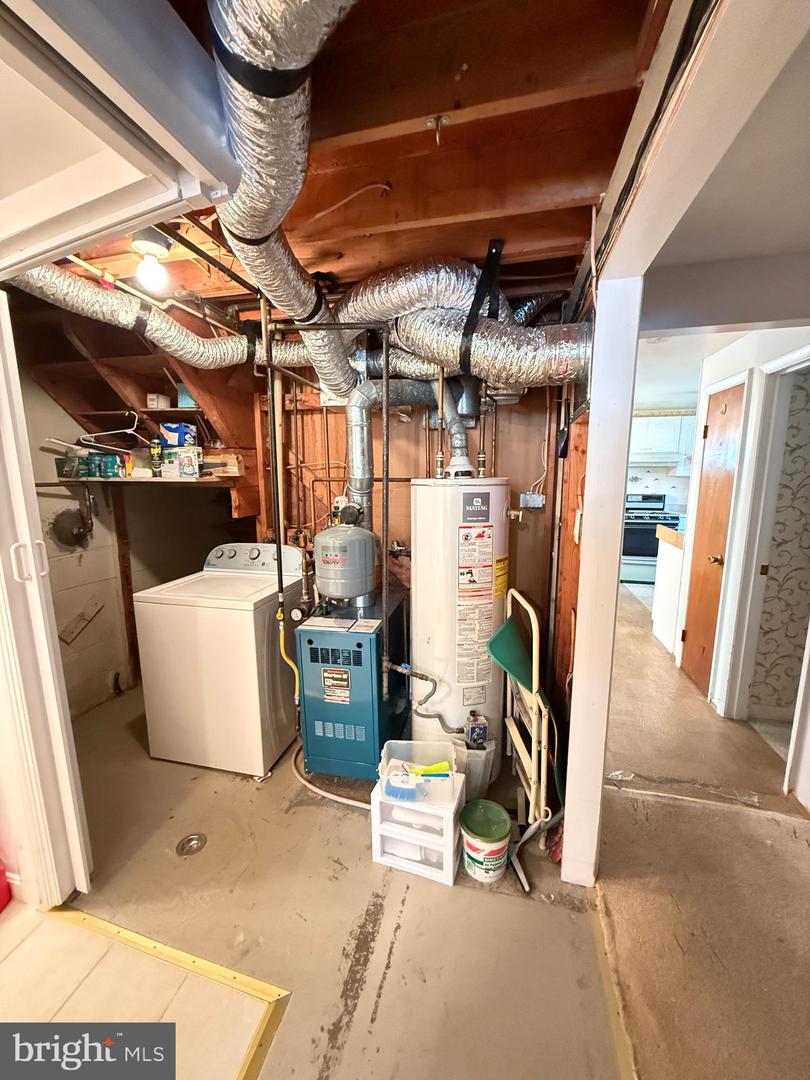 4228 HOFFMAN DR, WOODBRIDGE, Virginia 22193, 3 Bedrooms Bedrooms, ,2 BathroomsBathrooms,Residential,For sale,4228 HOFFMAN DR,VAPW2104806 MLS # VAPW2104806