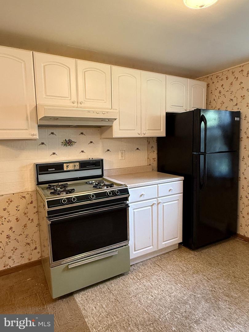 4228 HOFFMAN DR, WOODBRIDGE, Virginia 22193, 3 Bedrooms Bedrooms, ,2 BathroomsBathrooms,Residential,For sale,4228 HOFFMAN DR,VAPW2104806 MLS # VAPW2104806