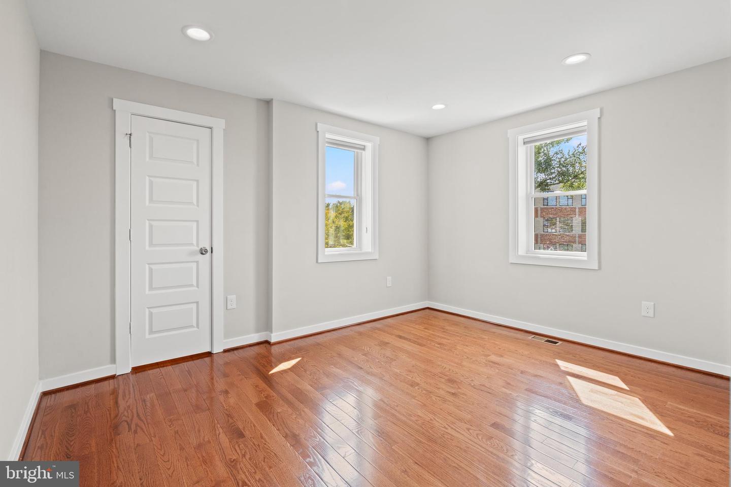 6000 NORTH DAKOTA AVE NW, WASHINGTON, District Of Columbia 20011, 5 Bedrooms Bedrooms, ,3 BathroomsBathrooms,Residential,For sale,6000 NORTH DAKOTA AVE NW,DCDC2224332 MLS # DCDC2224332