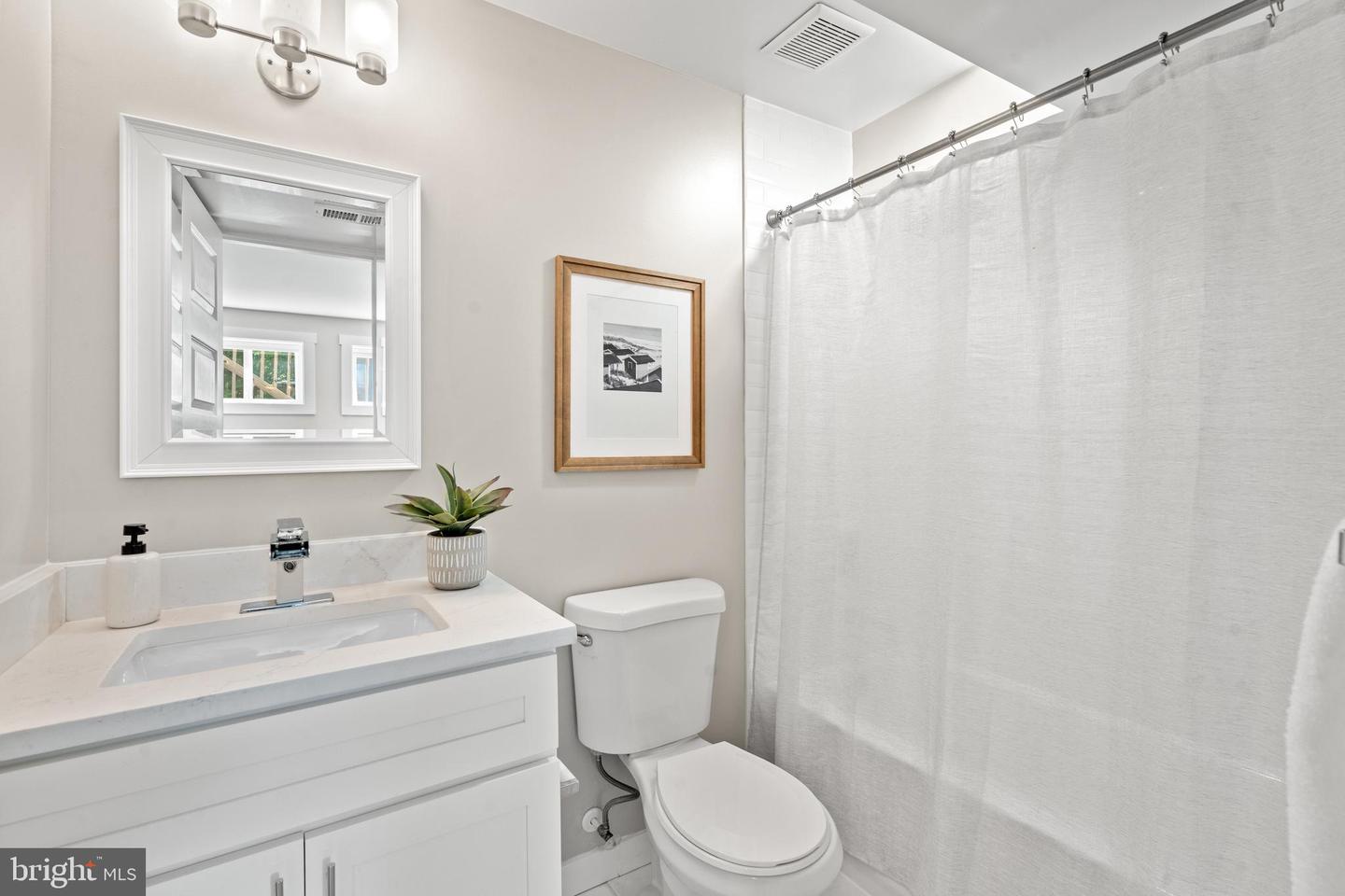6000 NORTH DAKOTA AVE NW, WASHINGTON, District Of Columbia 20011, 5 Bedrooms Bedrooms, ,3 BathroomsBathrooms,Residential,For sale,6000 NORTH DAKOTA AVE NW,DCDC2224332 MLS # DCDC2224332