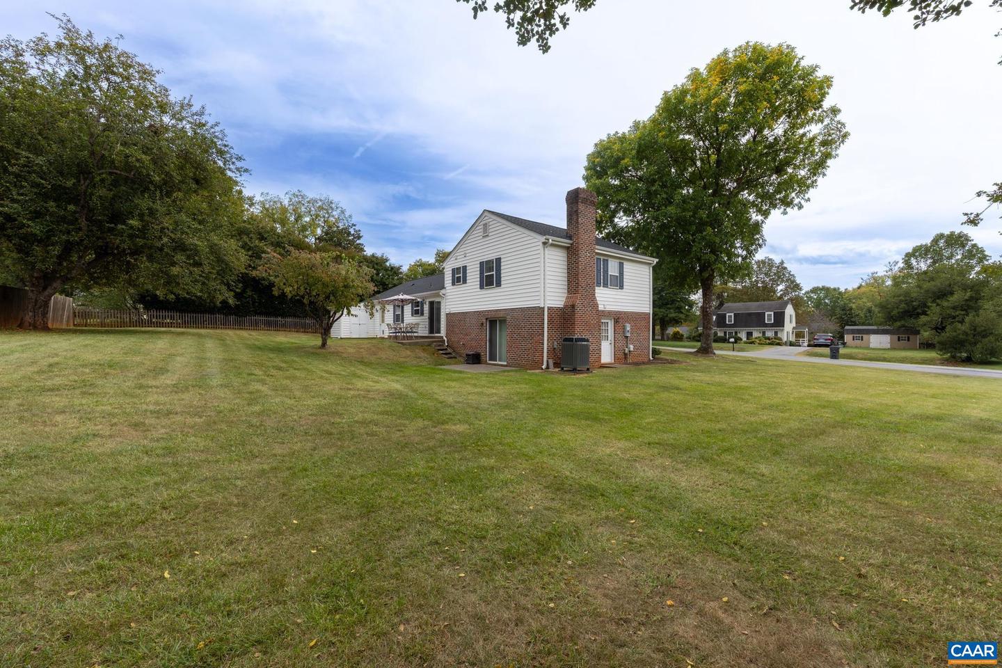 1610 MAIDEN LN, CHARLOTTESVILLE, Virginia 22911, 4 Bedrooms Bedrooms, ,3 BathroomsBathrooms,Residential,For sale,1610 MAIDEN LN,669417 MLS # 669417