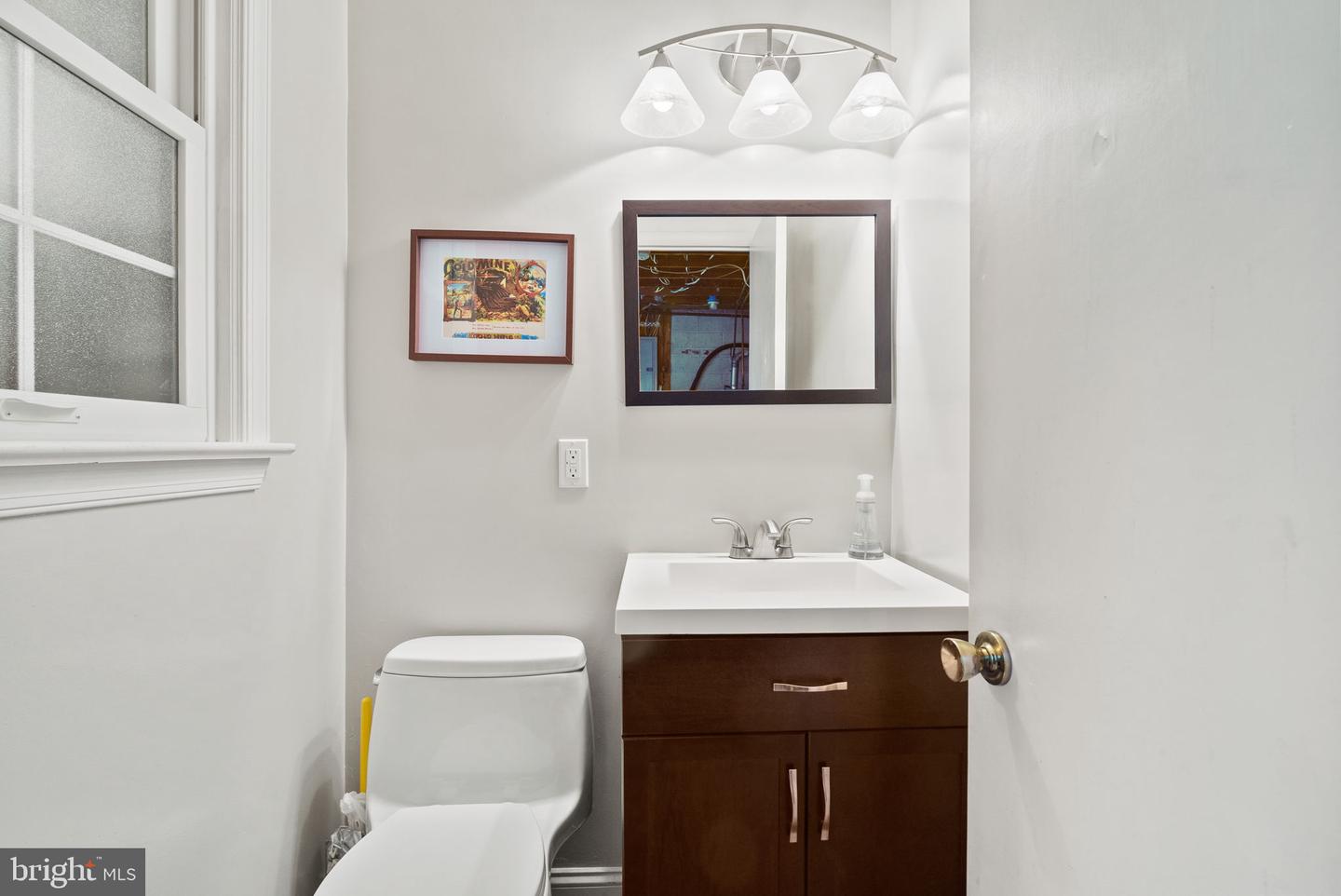 1121 ALLISON ST, ALEXANDRIA, Virginia 22302, 4 Bedrooms Bedrooms, ,3 BathroomsBathrooms,Residential,For sale,1121 ALLISON ST,VAAX2050254 MLS # VAAX2050254
