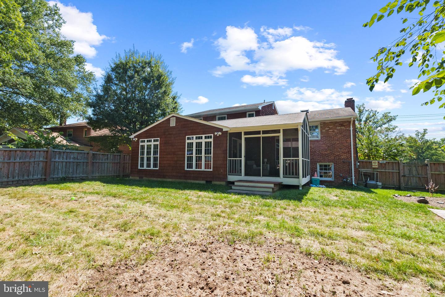 1121 ALLISON ST, ALEXANDRIA, Virginia 22302, 4 Bedrooms Bedrooms, ,3 BathroomsBathrooms,Residential,For sale,1121 ALLISON ST,VAAX2050254 MLS # VAAX2050254