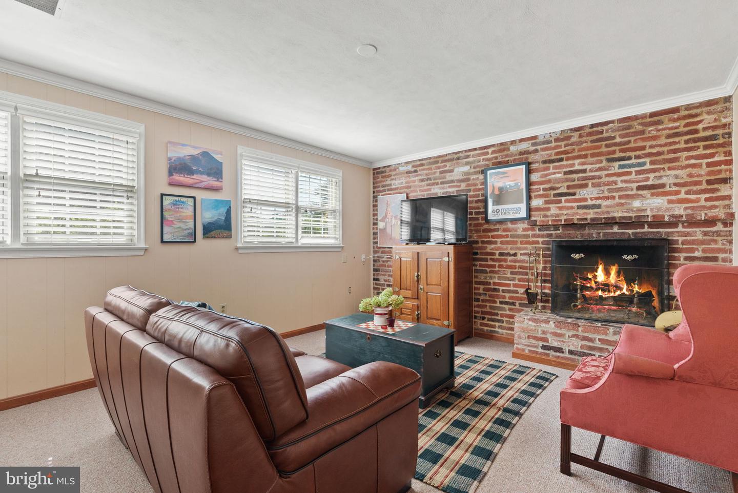 1121 ALLISON ST, ALEXANDRIA, Virginia 22302, 4 Bedrooms Bedrooms, ,3 BathroomsBathrooms,Residential,For sale,1121 ALLISON ST,VAAX2050254 MLS # VAAX2050254