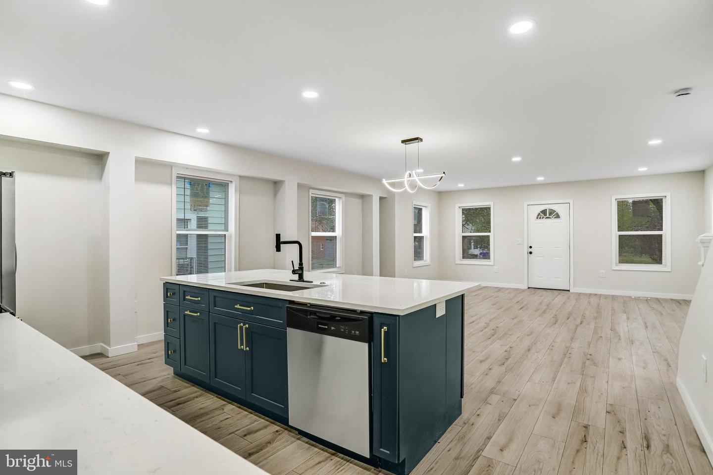3127 G ST SE, WASHINGTON, District Of Columbia 20019, 4 Bedrooms Bedrooms, 7 Rooms Rooms,3 BathroomsBathrooms,Residential,For sale,3127 G ST SE,DCDC2224428 MLS # DCDC2224428