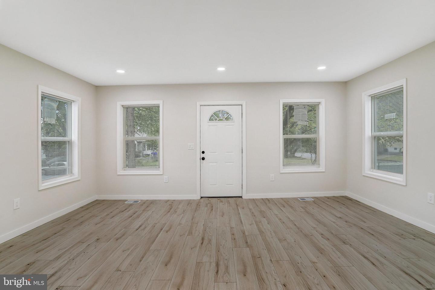 3127 G ST SE, WASHINGTON, District Of Columbia 20019, 4 Bedrooms Bedrooms, 7 Rooms Rooms,3 BathroomsBathrooms,Residential,For sale,3127 G ST SE,DCDC2224428 MLS # DCDC2224428
