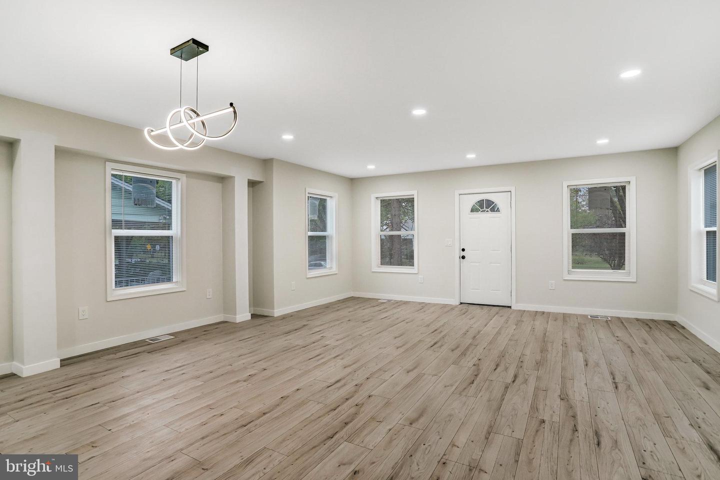3127 G ST SE, WASHINGTON, District Of Columbia 20019, 4 Bedrooms Bedrooms, 7 Rooms Rooms,3 BathroomsBathrooms,Residential,For sale,3127 G ST SE,DCDC2224428 MLS # DCDC2224428