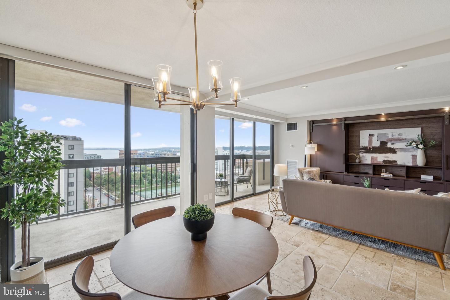 400 MADISON ST #1607, ALEXANDRIA, Virginia 22314, 2 Bedrooms Bedrooms, ,2 BathroomsBathrooms,Residential,For sale,400 MADISON ST #1607,VAAX2050256 MLS # VAAX2050256