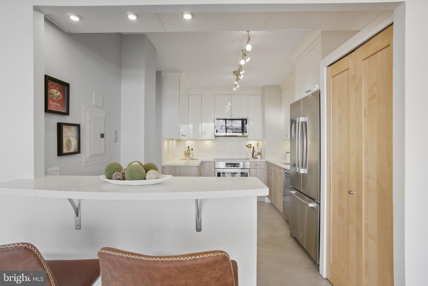 400 MADISON ST #1607, ALEXANDRIA, Virginia 22314, 2 Bedrooms Bedrooms, ,2 BathroomsBathrooms,Residential,For sale,400 MADISON ST #1607,VAAX2050256 MLS # VAAX2050256