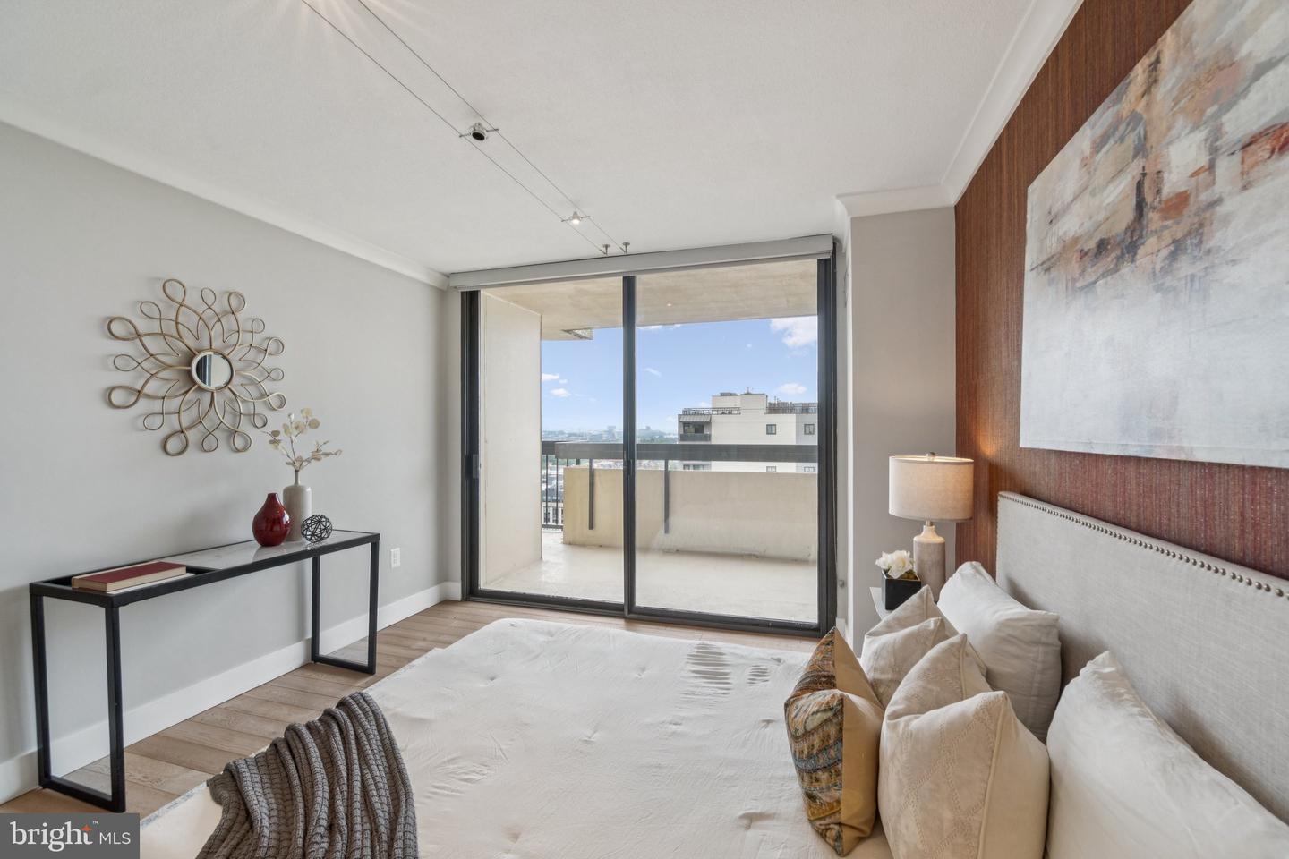 400 MADISON ST #1607, ALEXANDRIA, Virginia 22314, 2 Bedrooms Bedrooms, ,2 BathroomsBathrooms,Residential,For sale,400 MADISON ST #1607,VAAX2050256 MLS # VAAX2050256