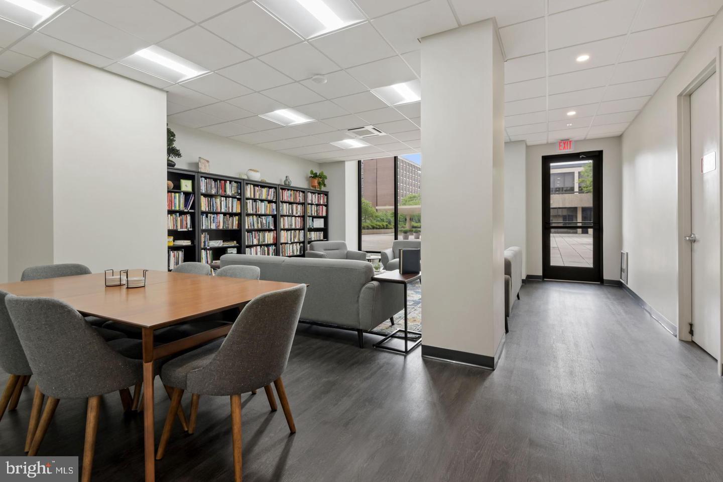 400 MADISON ST #1607, ALEXANDRIA, Virginia 22314, 2 Bedrooms Bedrooms, ,2 BathroomsBathrooms,Residential,For sale,400 MADISON ST #1607,VAAX2050256 MLS # VAAX2050256