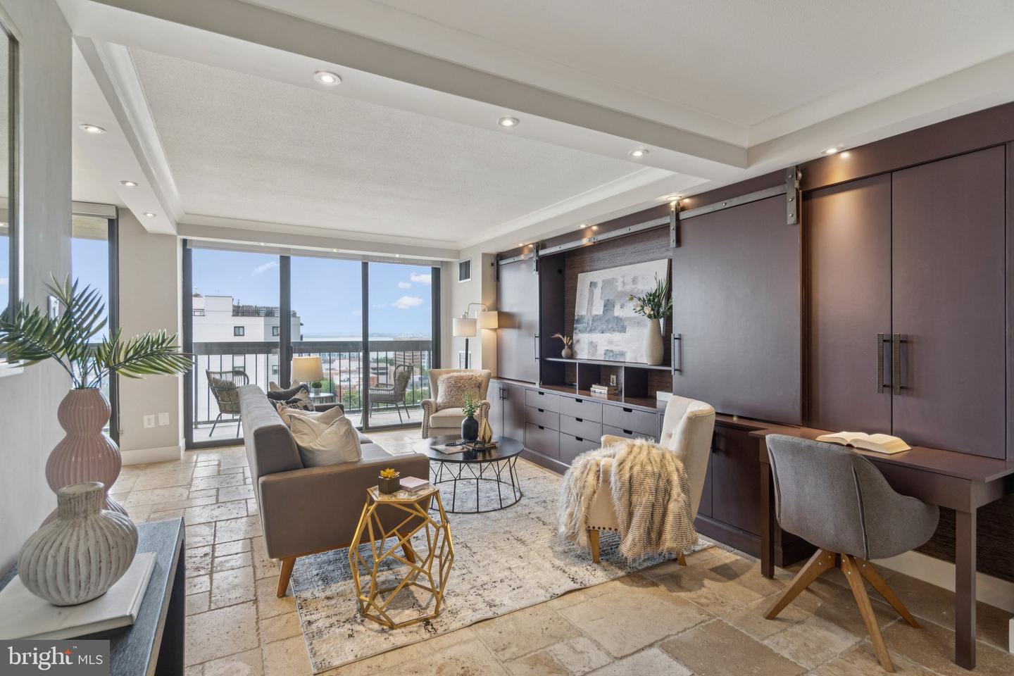 400 MADISON ST #1607, ALEXANDRIA, Virginia 22314, 2 Bedrooms Bedrooms, ,2 BathroomsBathrooms,Residential,For sale,400 MADISON ST #1607,VAAX2050256 MLS # VAAX2050256