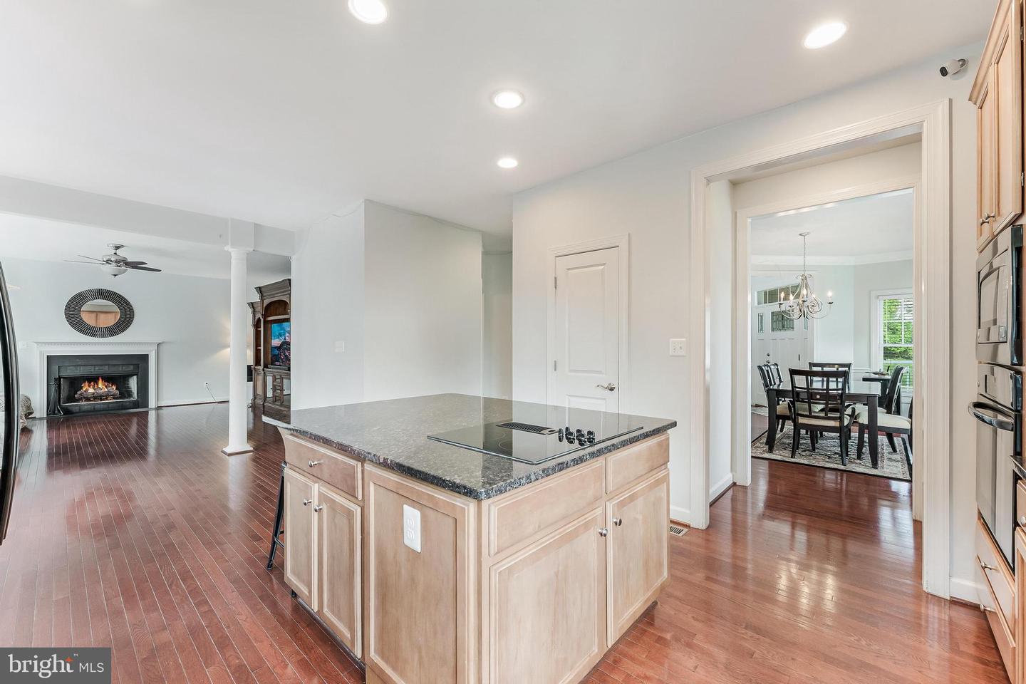 998 RAILROAD AVE, FALLS CHURCH, Virginia 22046, 6 Bedrooms Bedrooms, 18 Rooms Rooms,4 BathroomsBathrooms,Residential,For sale,998 RAILROAD AVE,VAFA2003316 MLS # VAFA2003316