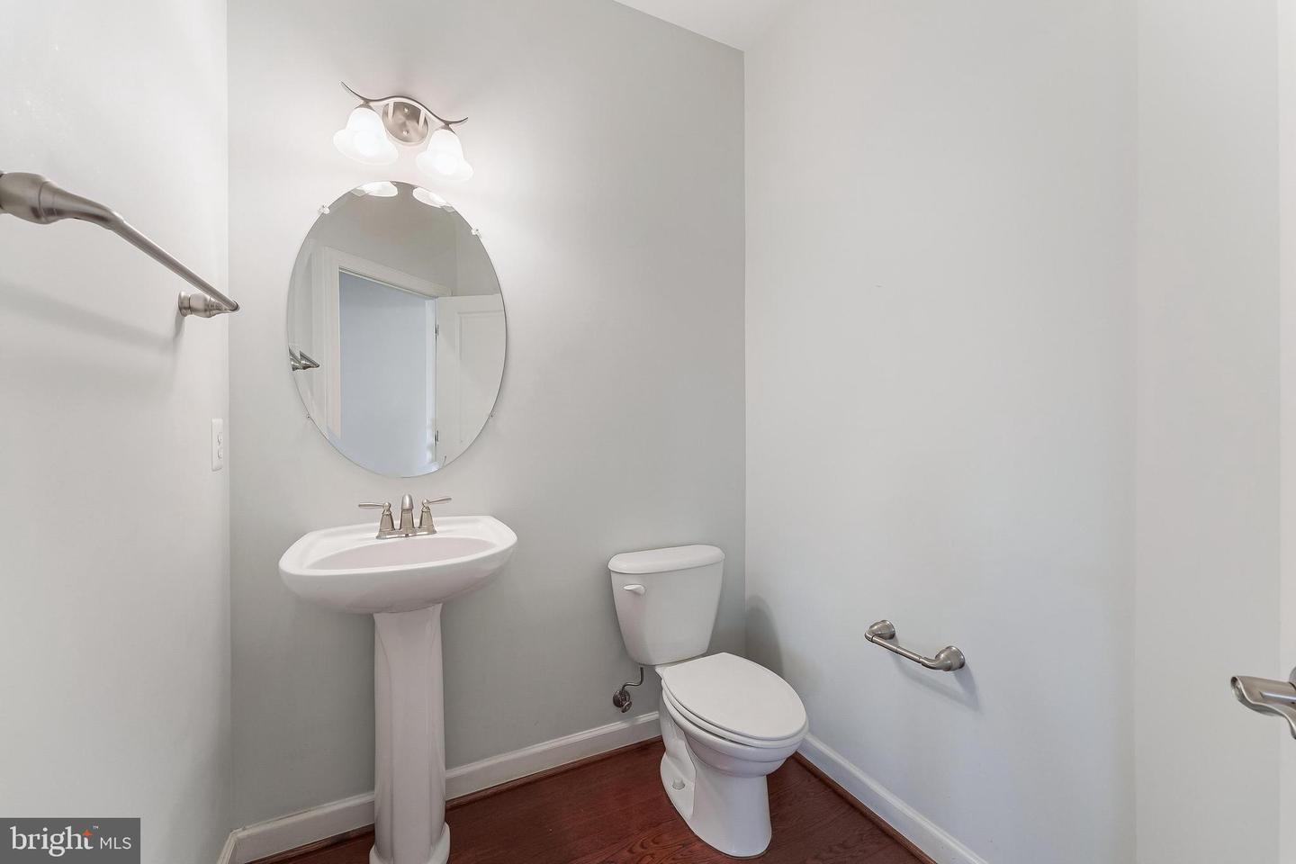 998 RAILROAD AVE, FALLS CHURCH, Virginia 22046, 6 Bedrooms Bedrooms, 18 Rooms Rooms,4 BathroomsBathrooms,Residential,For sale,998 RAILROAD AVE,VAFA2003316 MLS # VAFA2003316