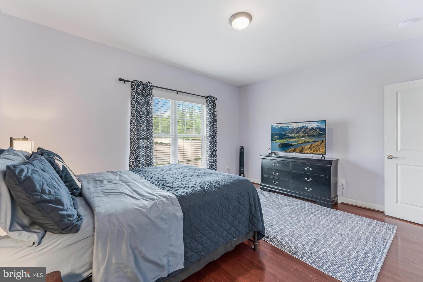 998 RAILROAD AVE, FALLS CHURCH, Virginia 22046, 6 Bedrooms Bedrooms, 18 Rooms Rooms,4 BathroomsBathrooms,Residential,For sale,998 RAILROAD AVE,VAFA2003316 MLS # VAFA2003316