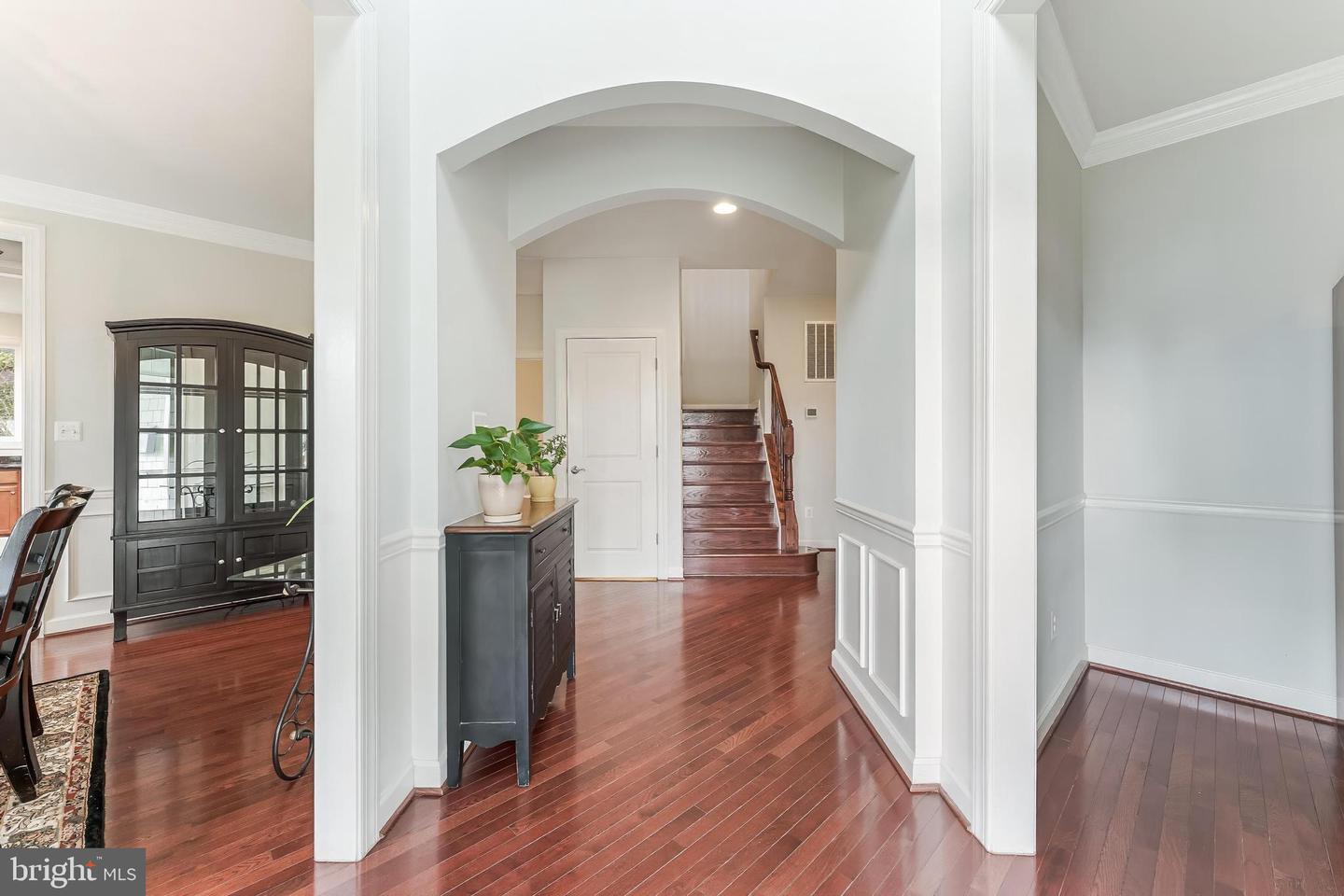 998 RAILROAD AVE, FALLS CHURCH, Virginia 22046, 6 Bedrooms Bedrooms, 18 Rooms Rooms,4 BathroomsBathrooms,Residential,For sale,998 RAILROAD AVE,VAFA2003316 MLS # VAFA2003316