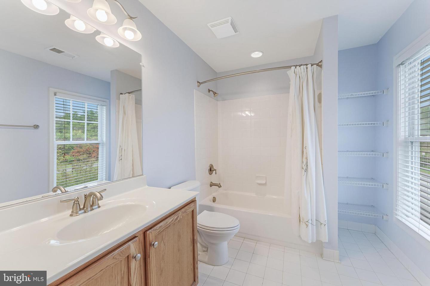 998 RAILROAD AVE, FALLS CHURCH, Virginia 22046, 6 Bedrooms Bedrooms, 18 Rooms Rooms,4 BathroomsBathrooms,Residential,For sale,998 RAILROAD AVE,VAFA2003316 MLS # VAFA2003316