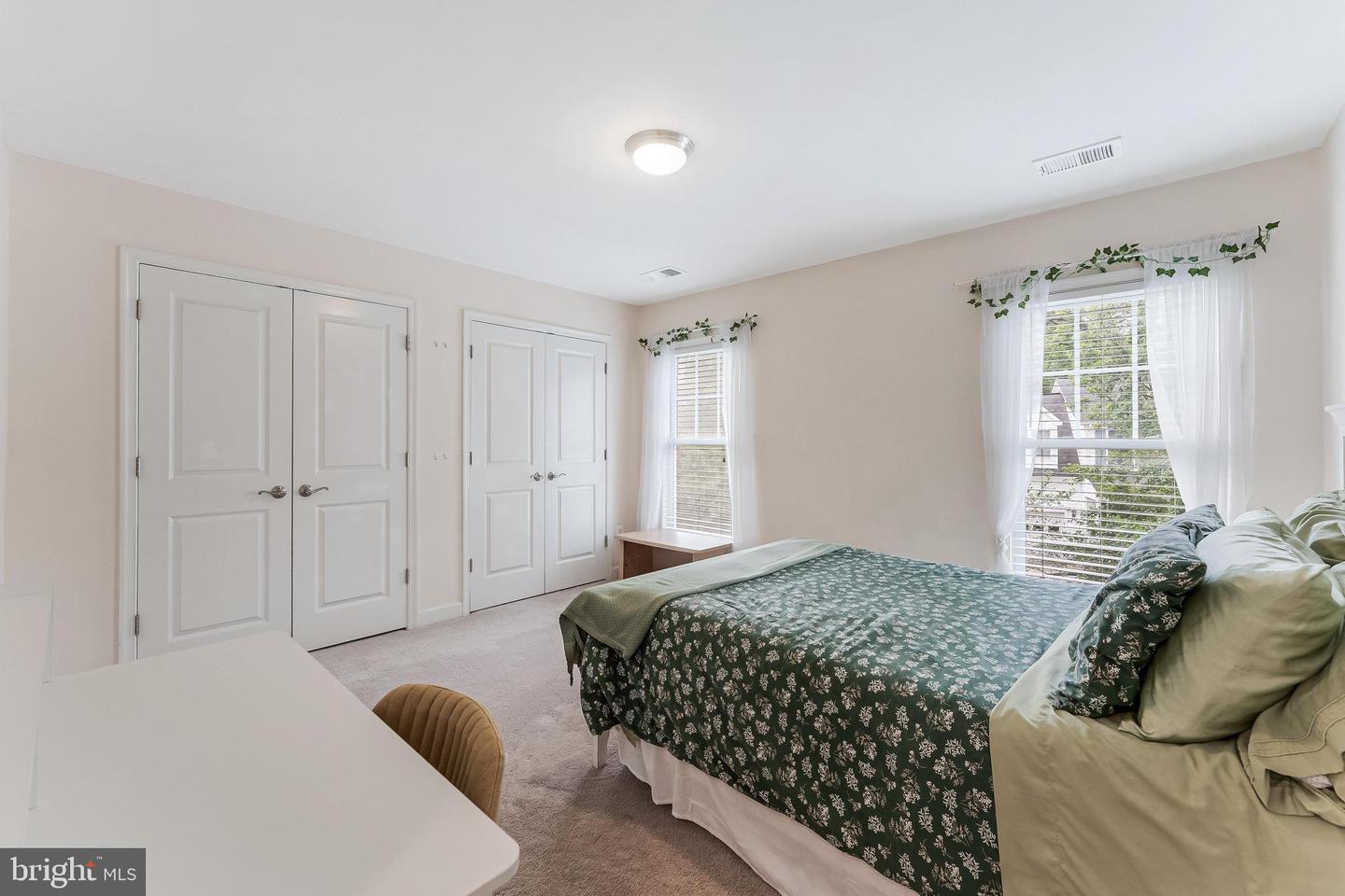 998 RAILROAD AVE, FALLS CHURCH, Virginia 22046, 6 Bedrooms Bedrooms, 18 Rooms Rooms,4 BathroomsBathrooms,Residential,For sale,998 RAILROAD AVE,VAFA2003316 MLS # VAFA2003316